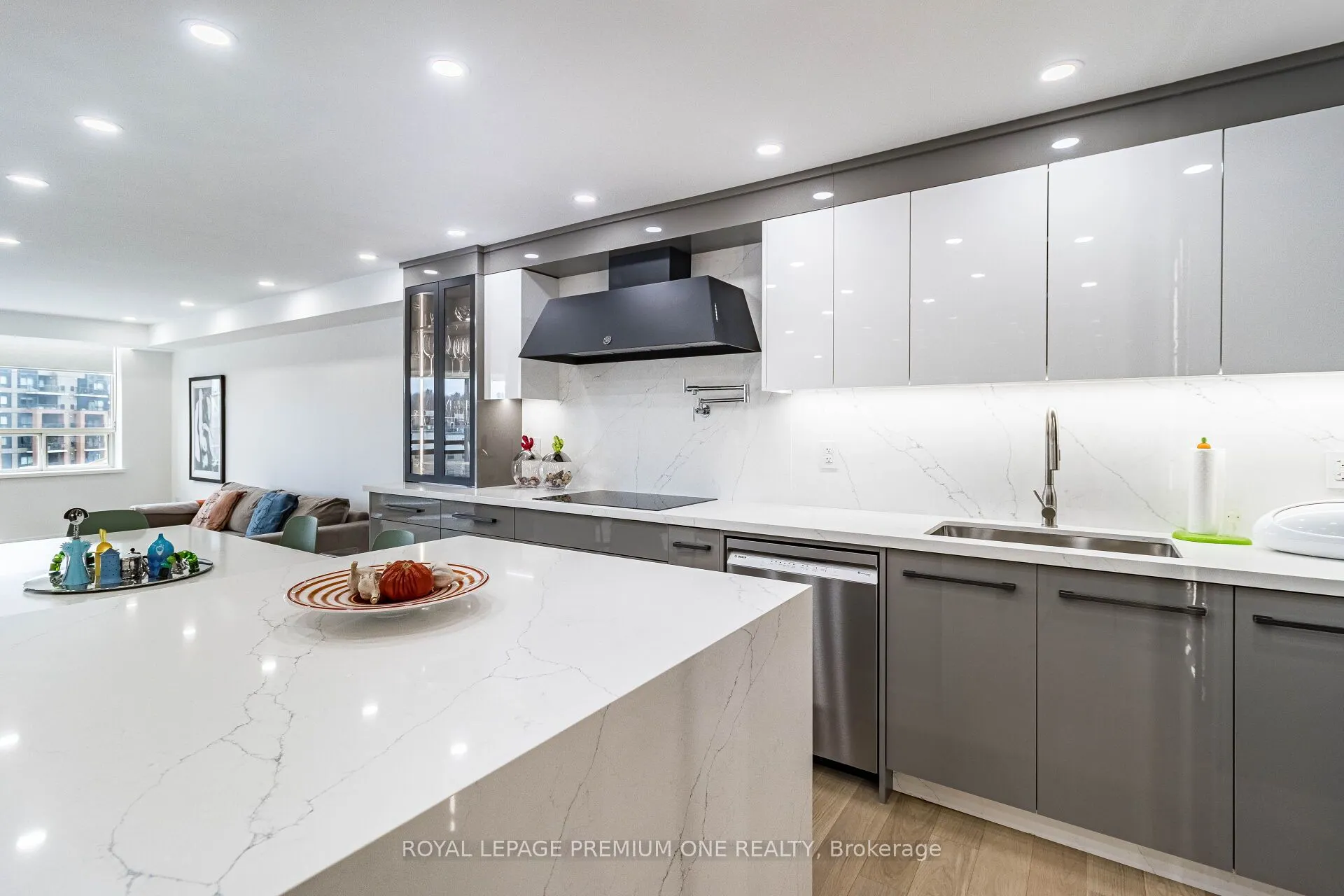 100 Arbors Lane, #207