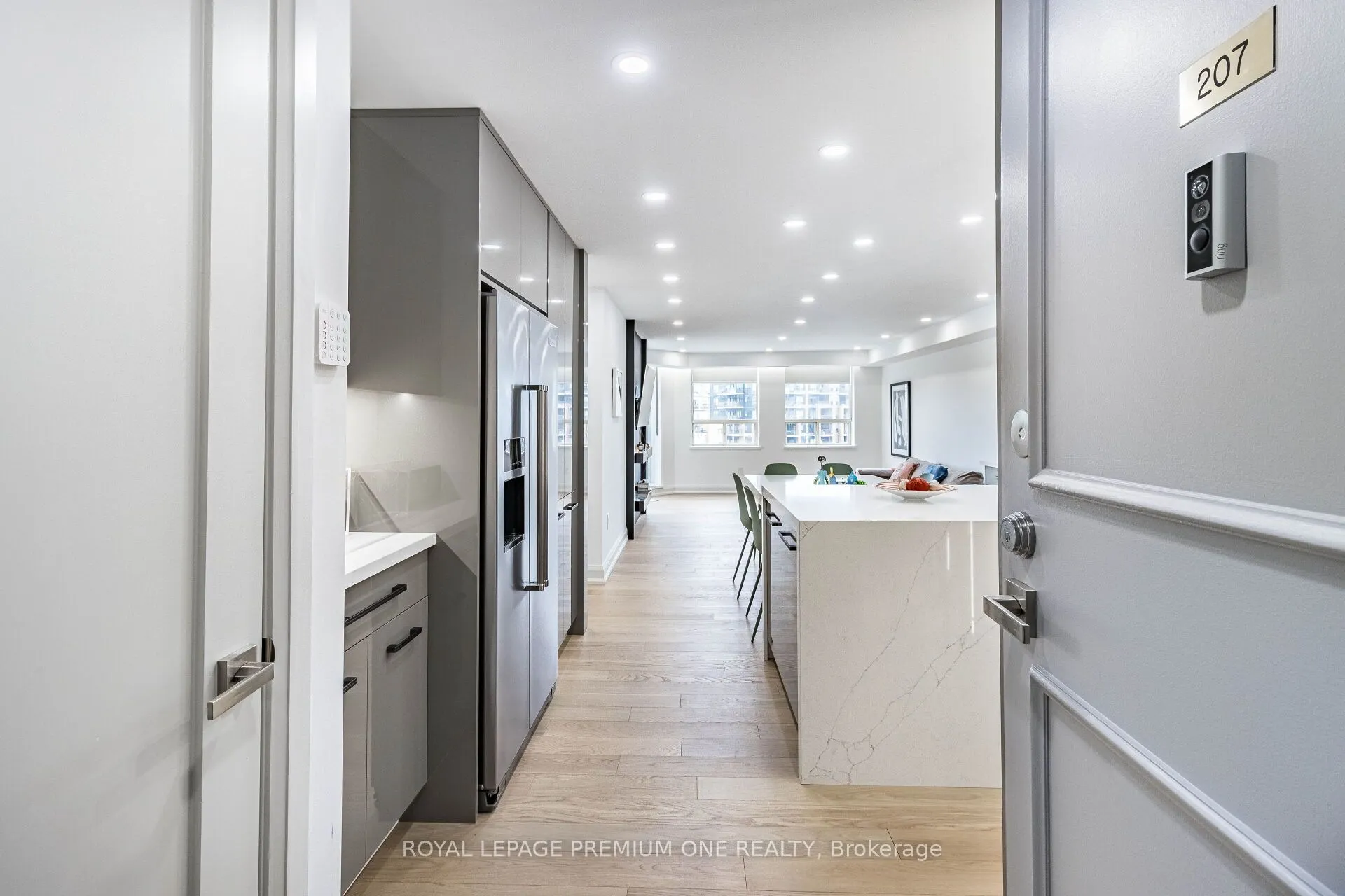 100 Arbors Lane, #207