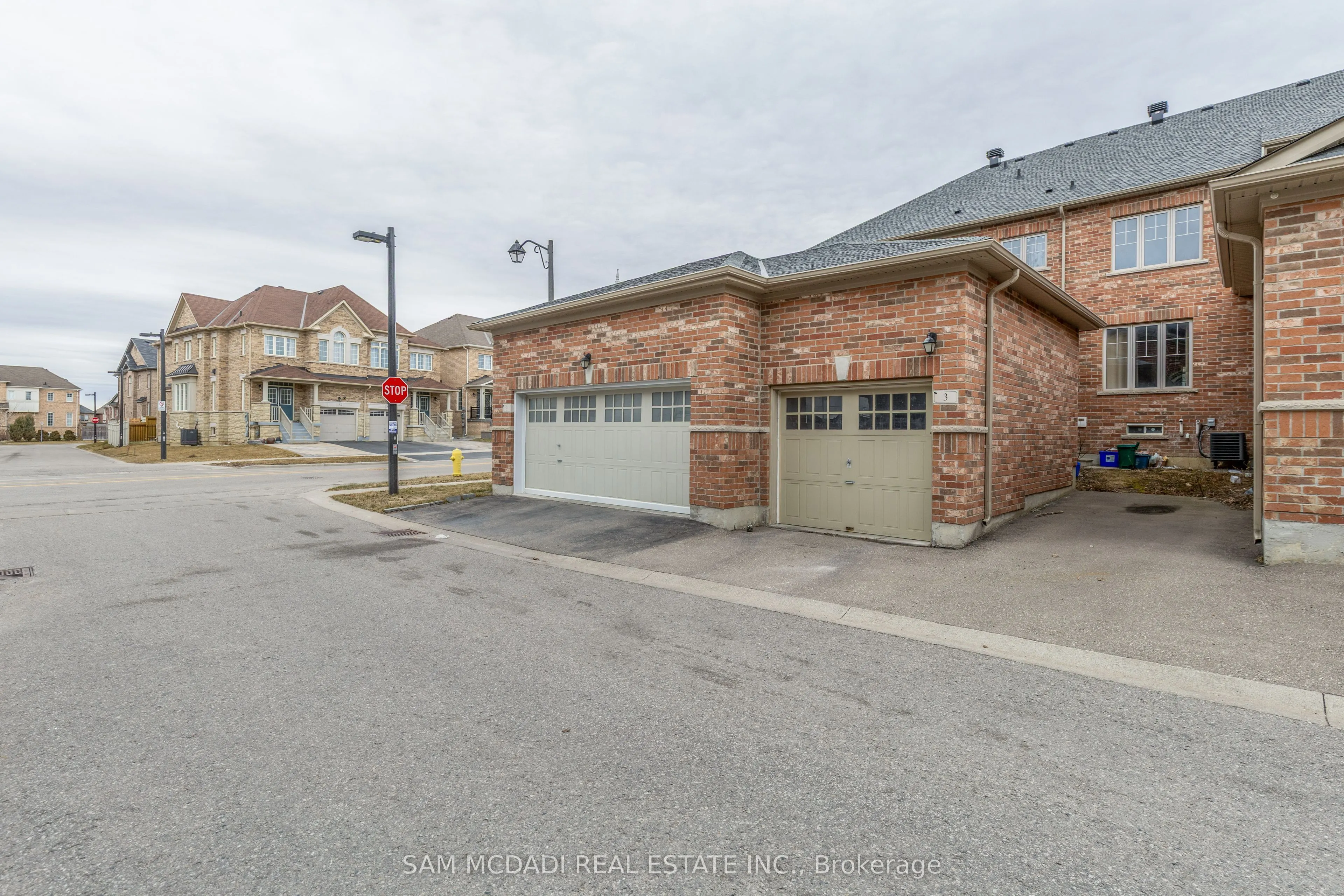 3 Henry Bauer Avenue