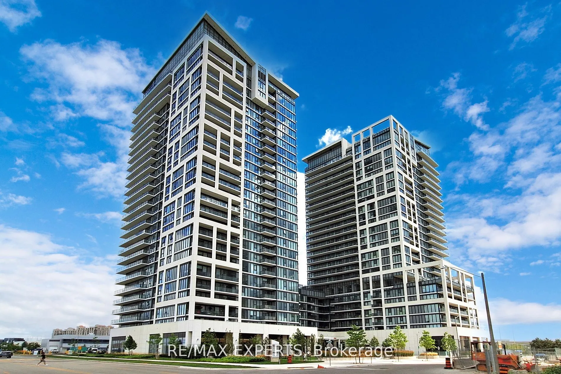 9000 Jane Street, #410