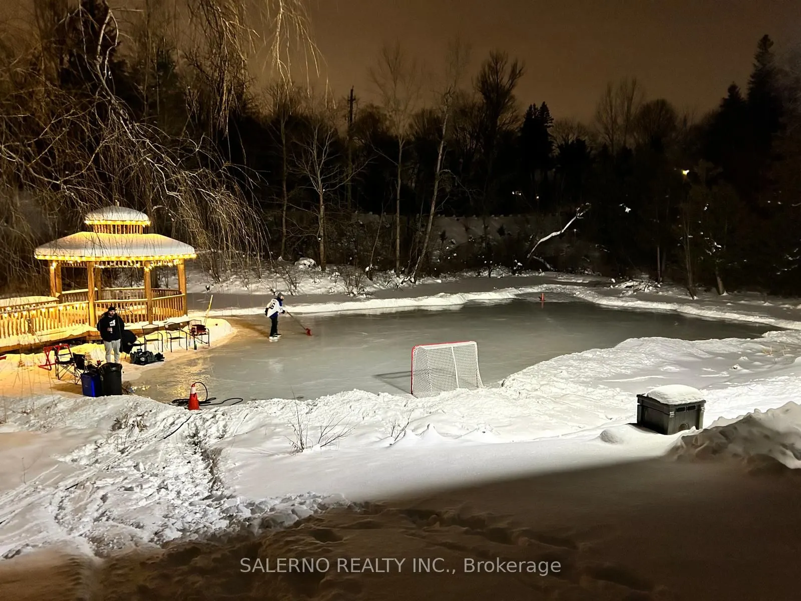 290 Kingscross Drive