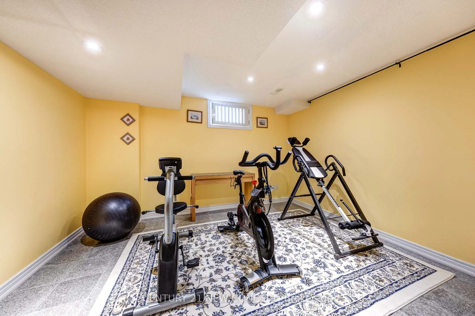 95 Loudon Crescent