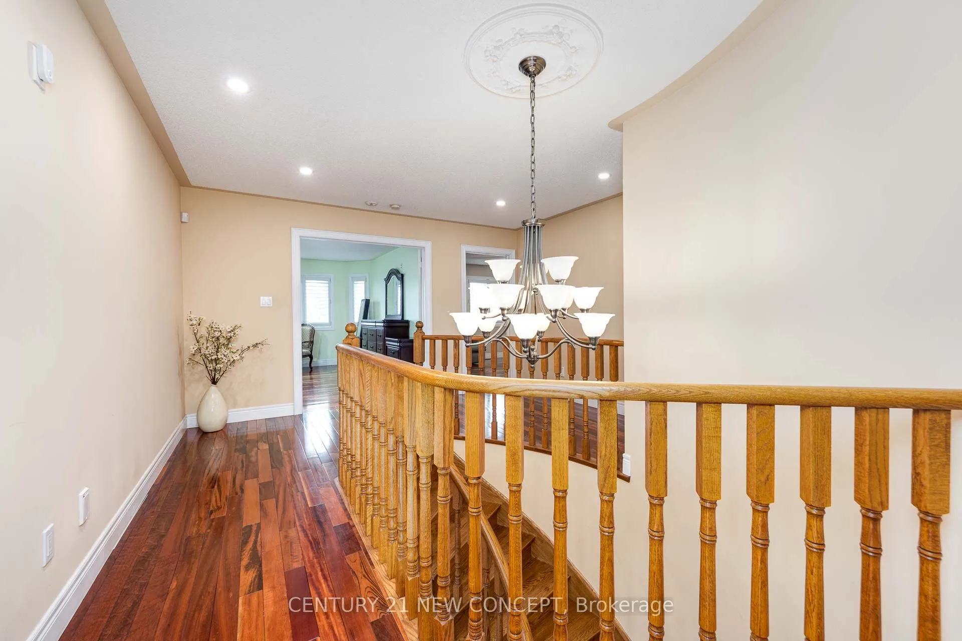 95 Loudon Crescent