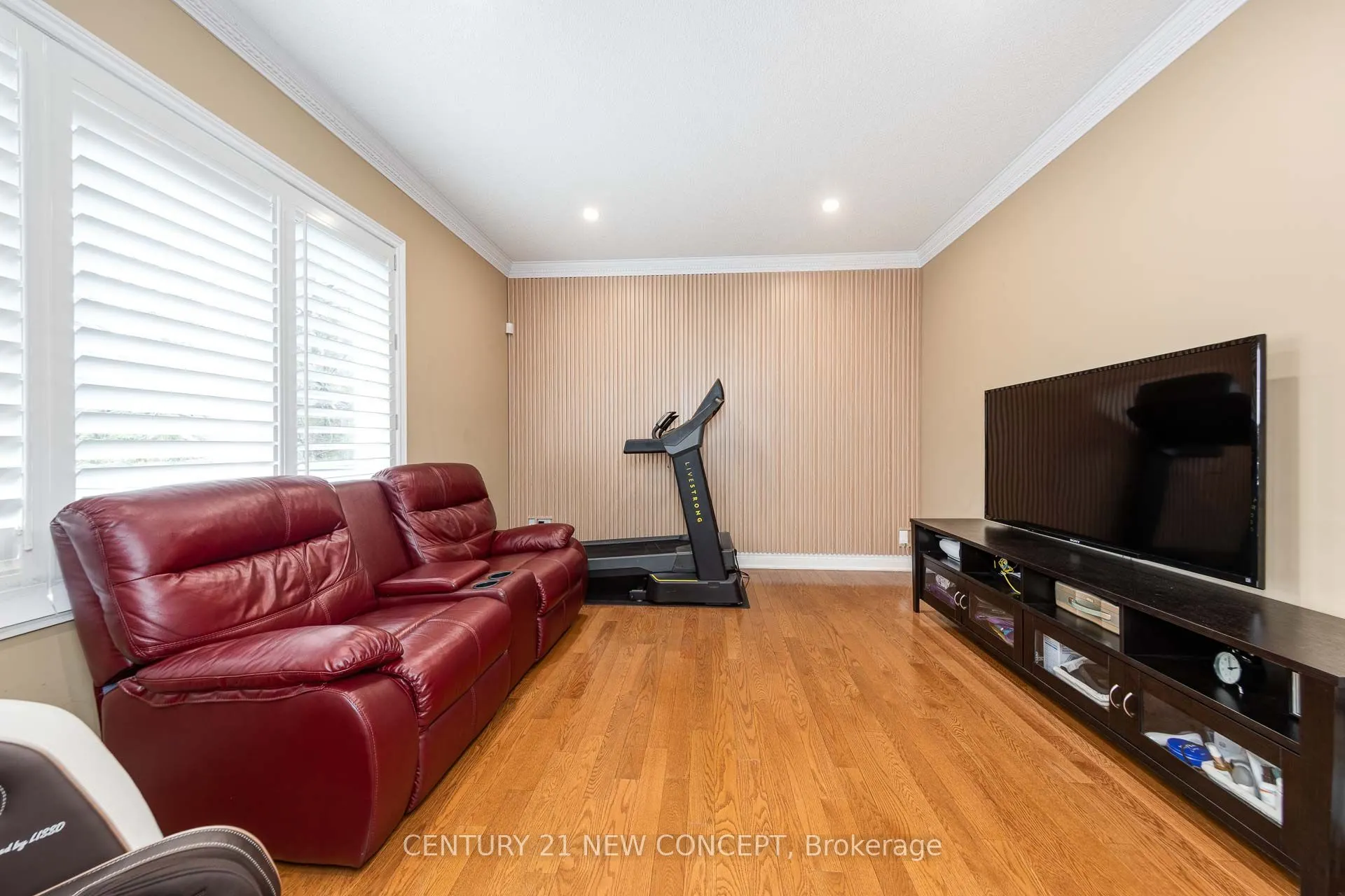 95 Loudon Crescent