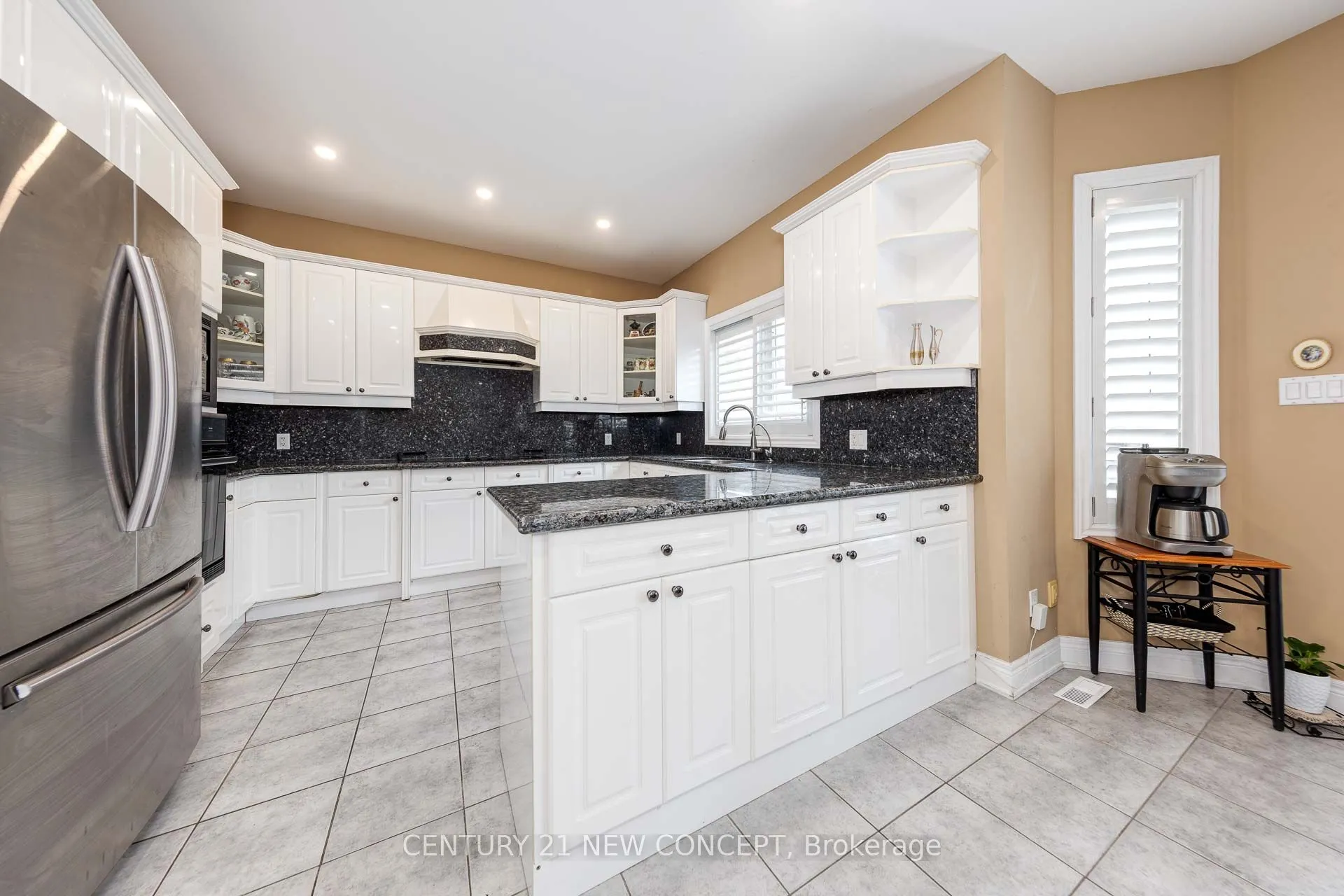 95 Loudon Crescent