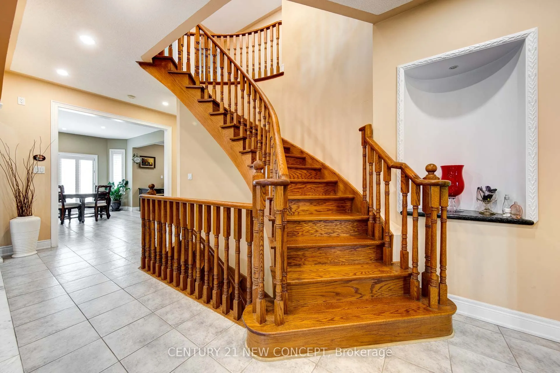 95 Loudon Crescent