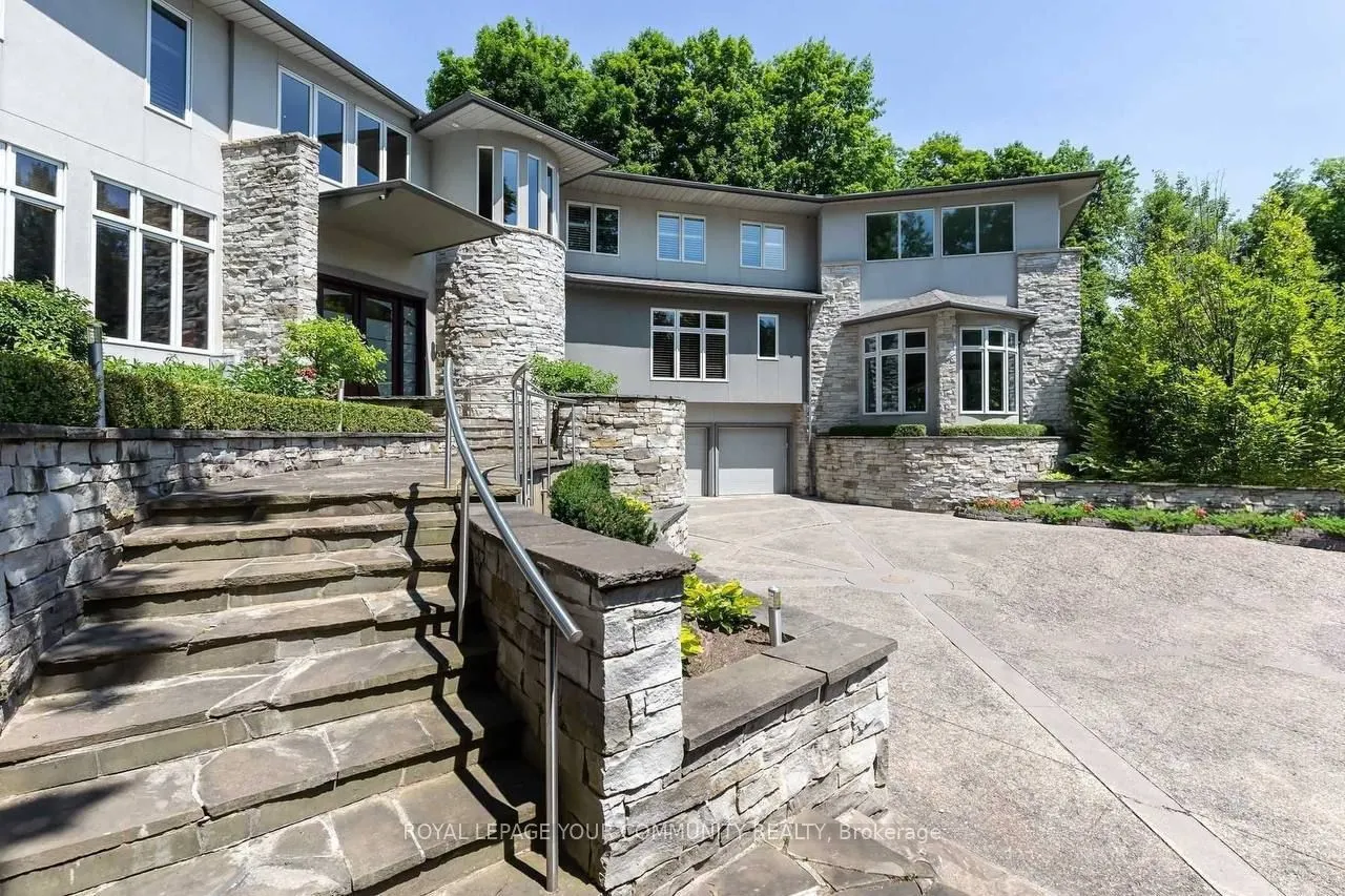 76 Silver Fox Place