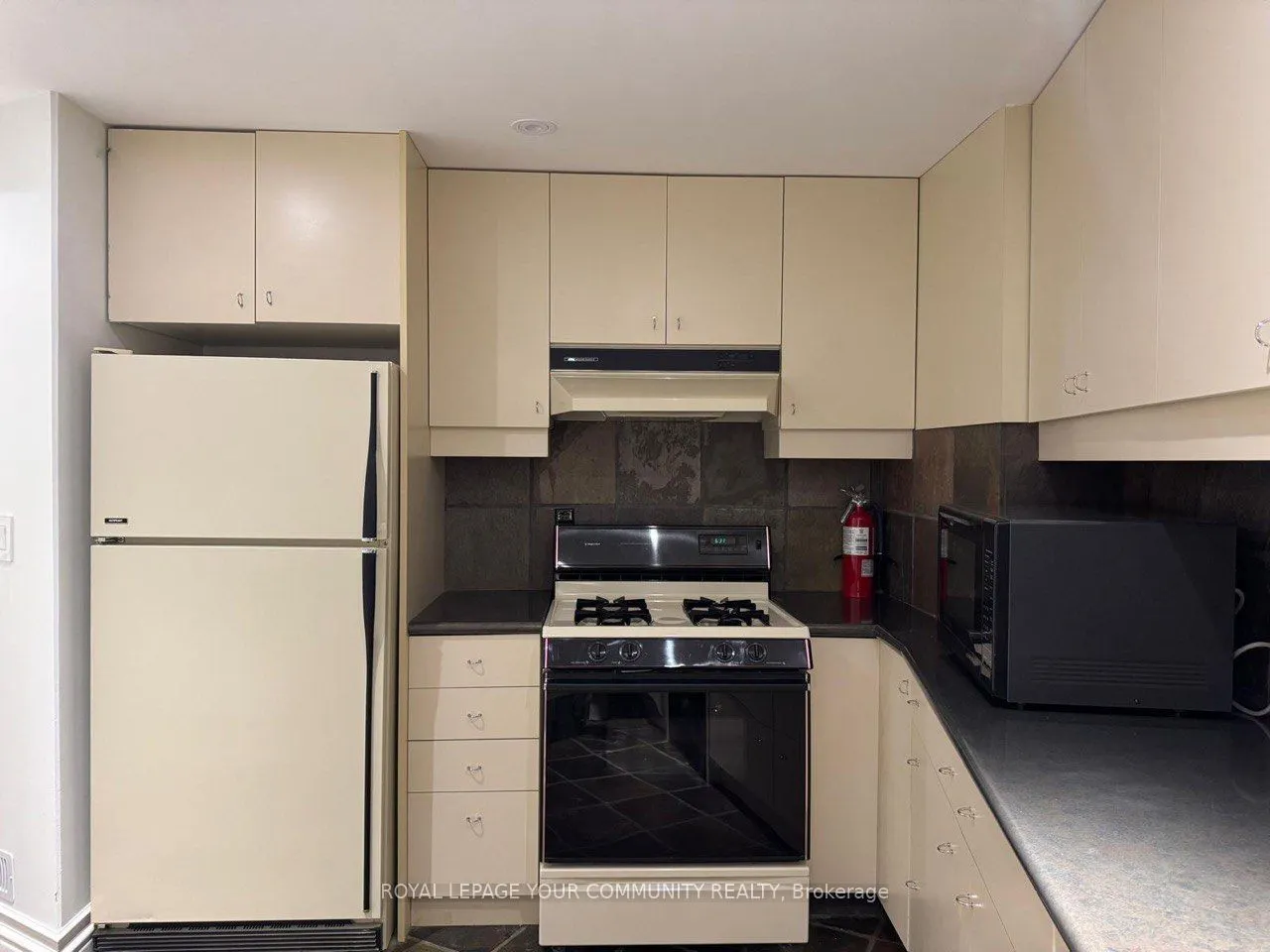 76 Silver Fox Place