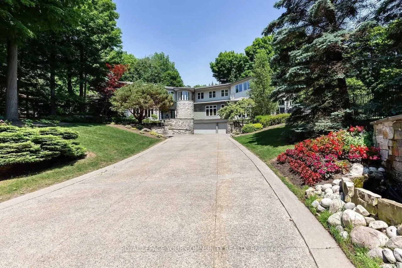 76 Silver Fox Place