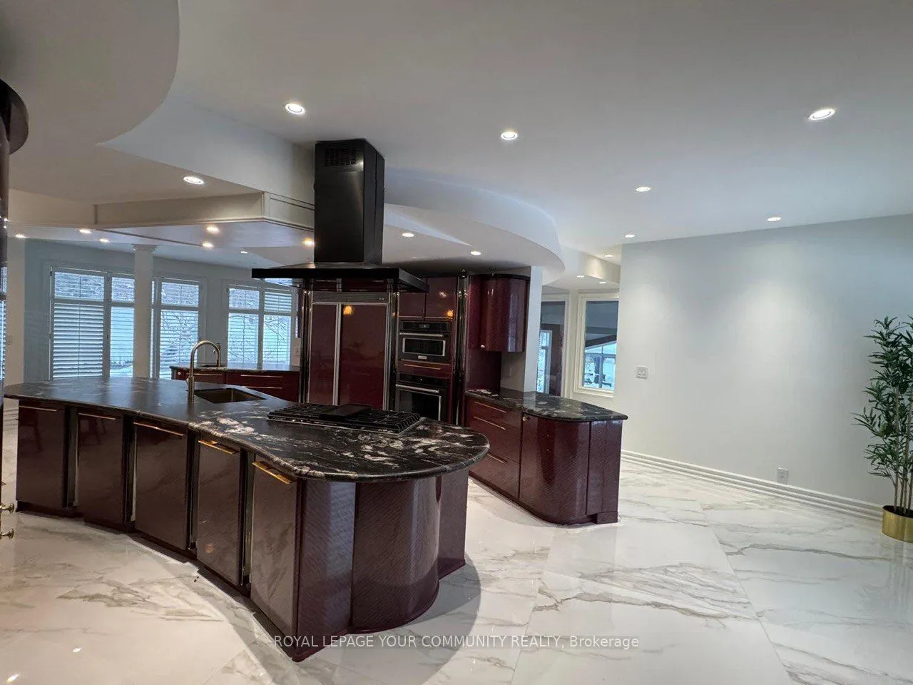 76 Silver Fox Place