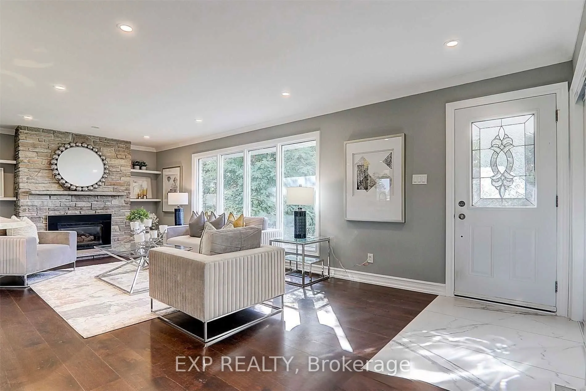 88 Riverglen Drive