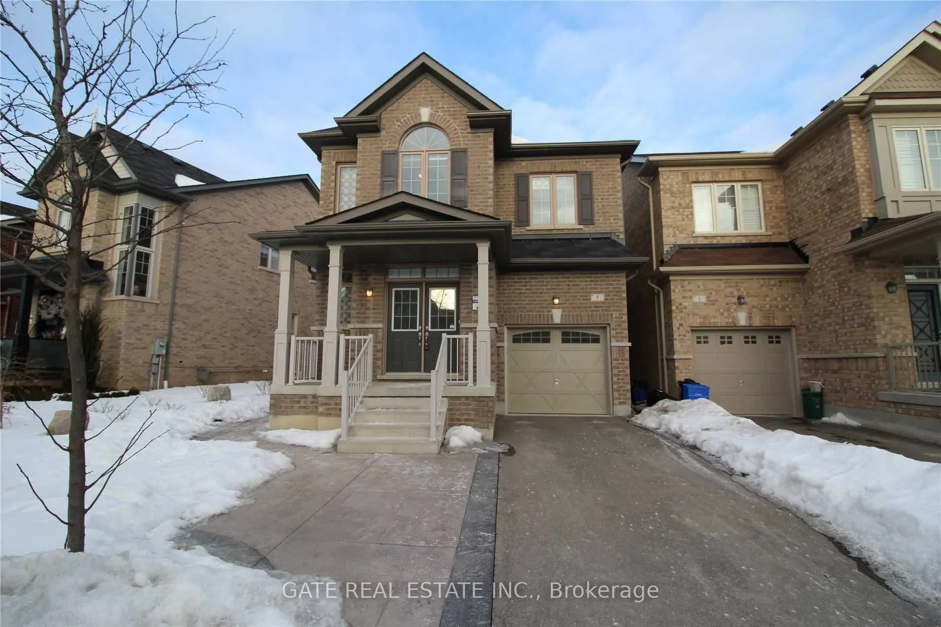 5 Nocturne Avenue