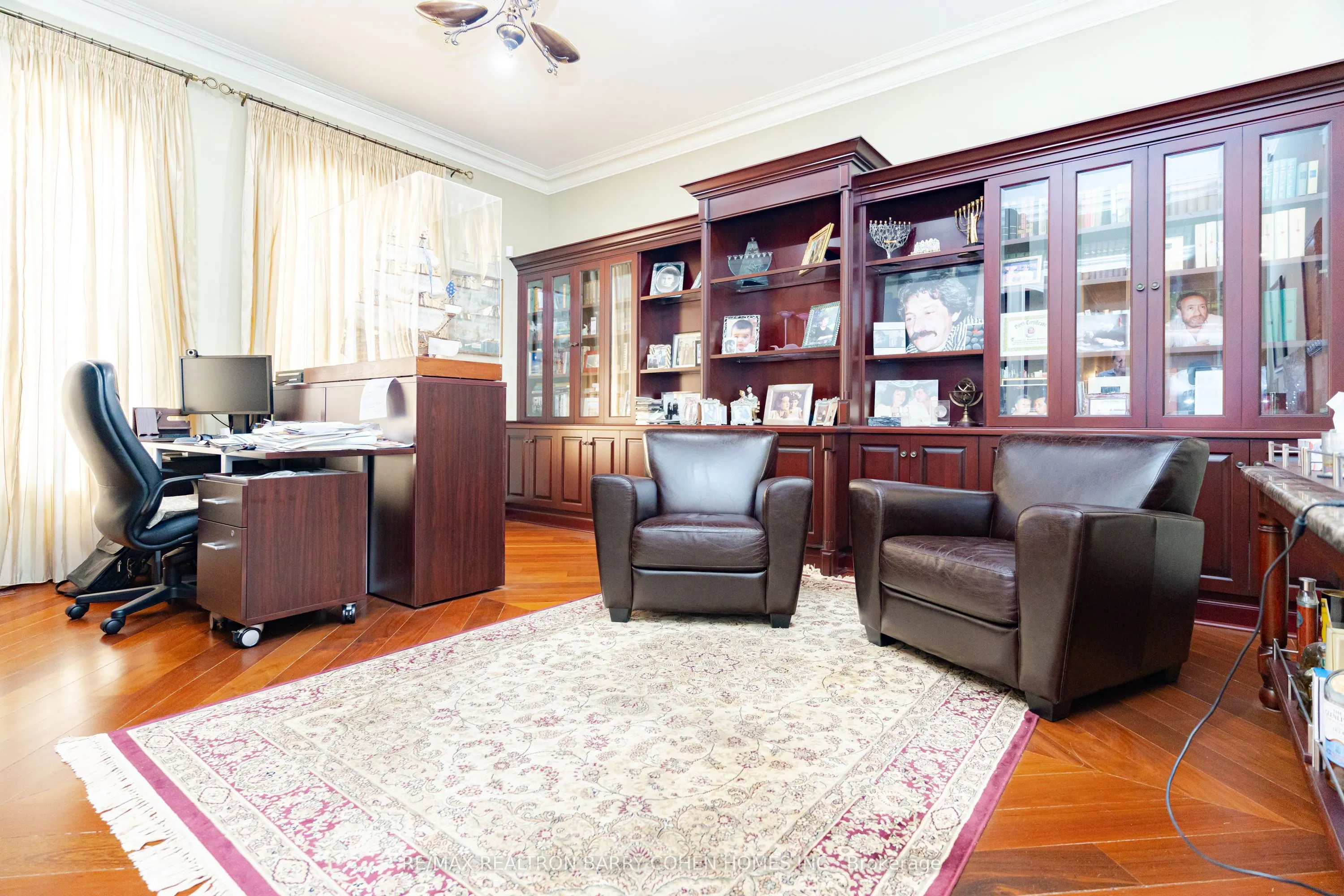 76 Thornridge Drive