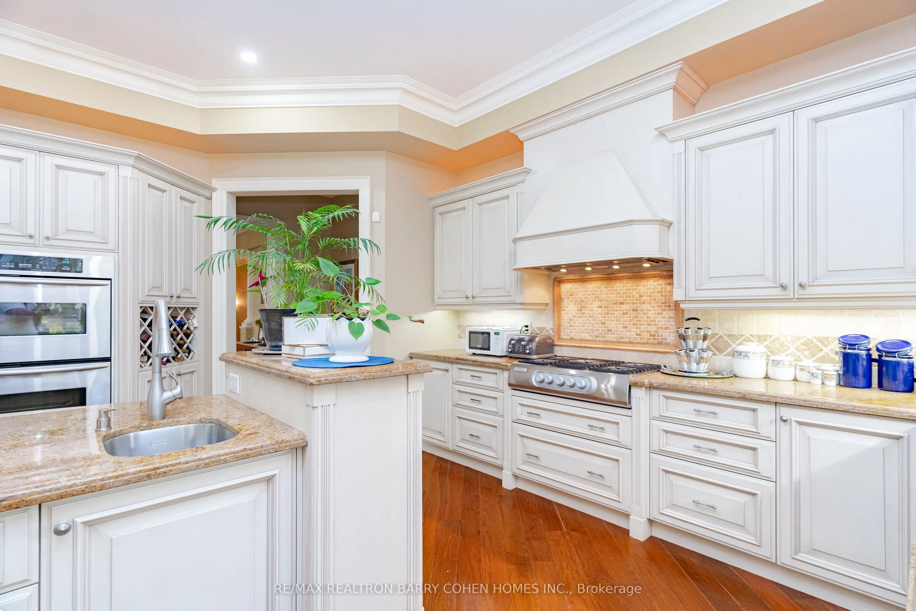 76 Thornridge Drive