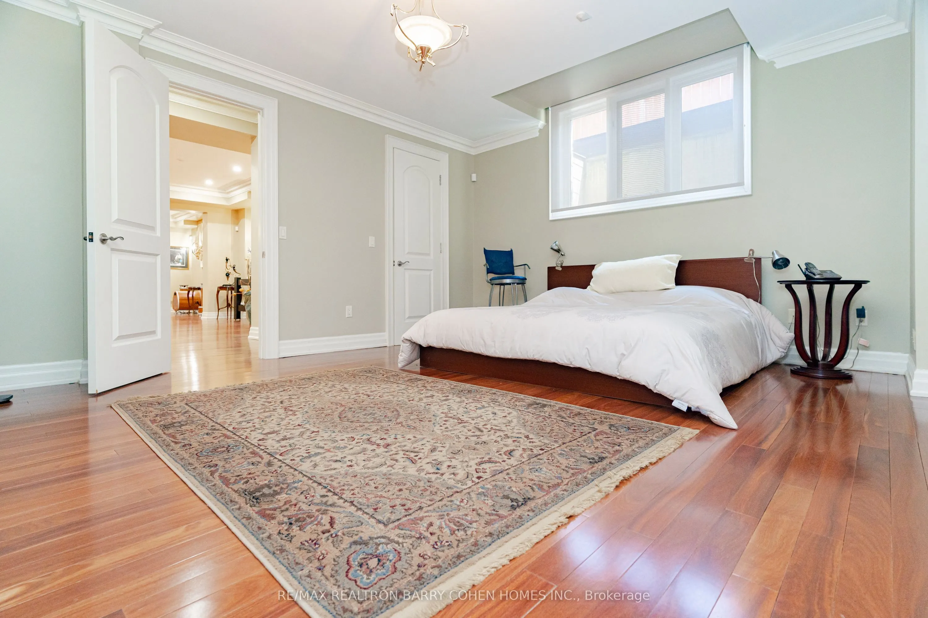 76 Thornridge Drive