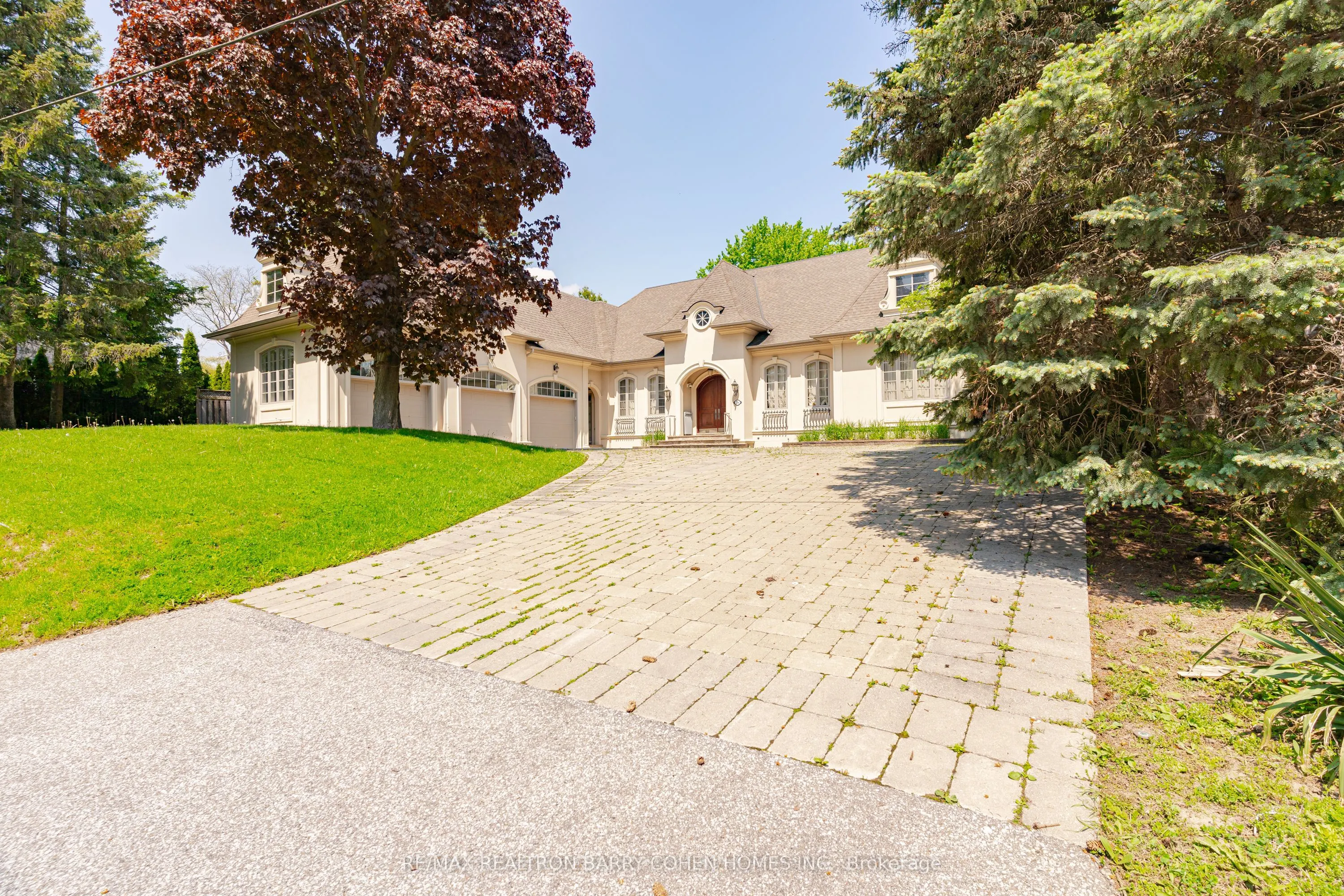 76 Thornridge Drive