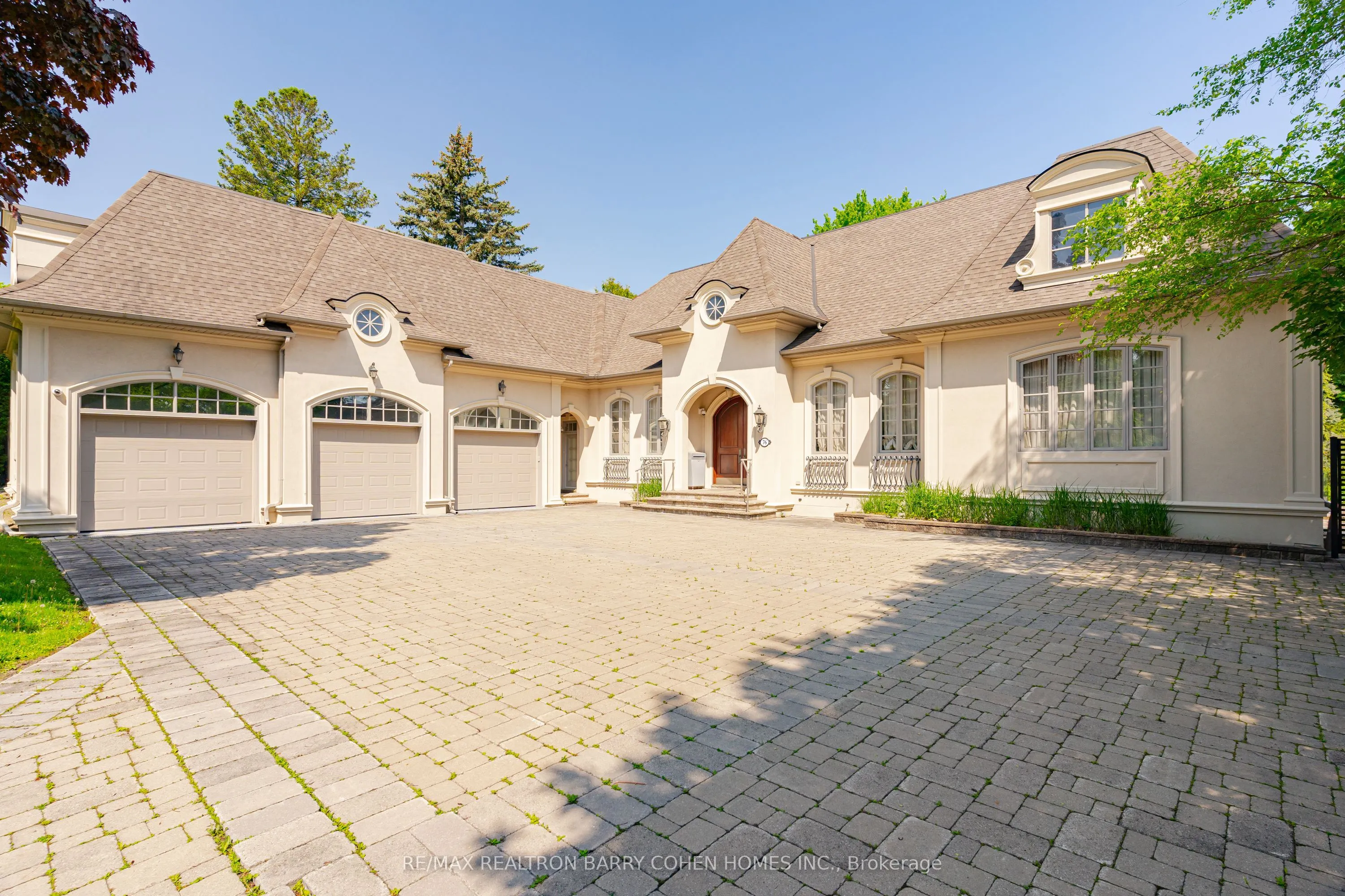 76 Thornridge Drive