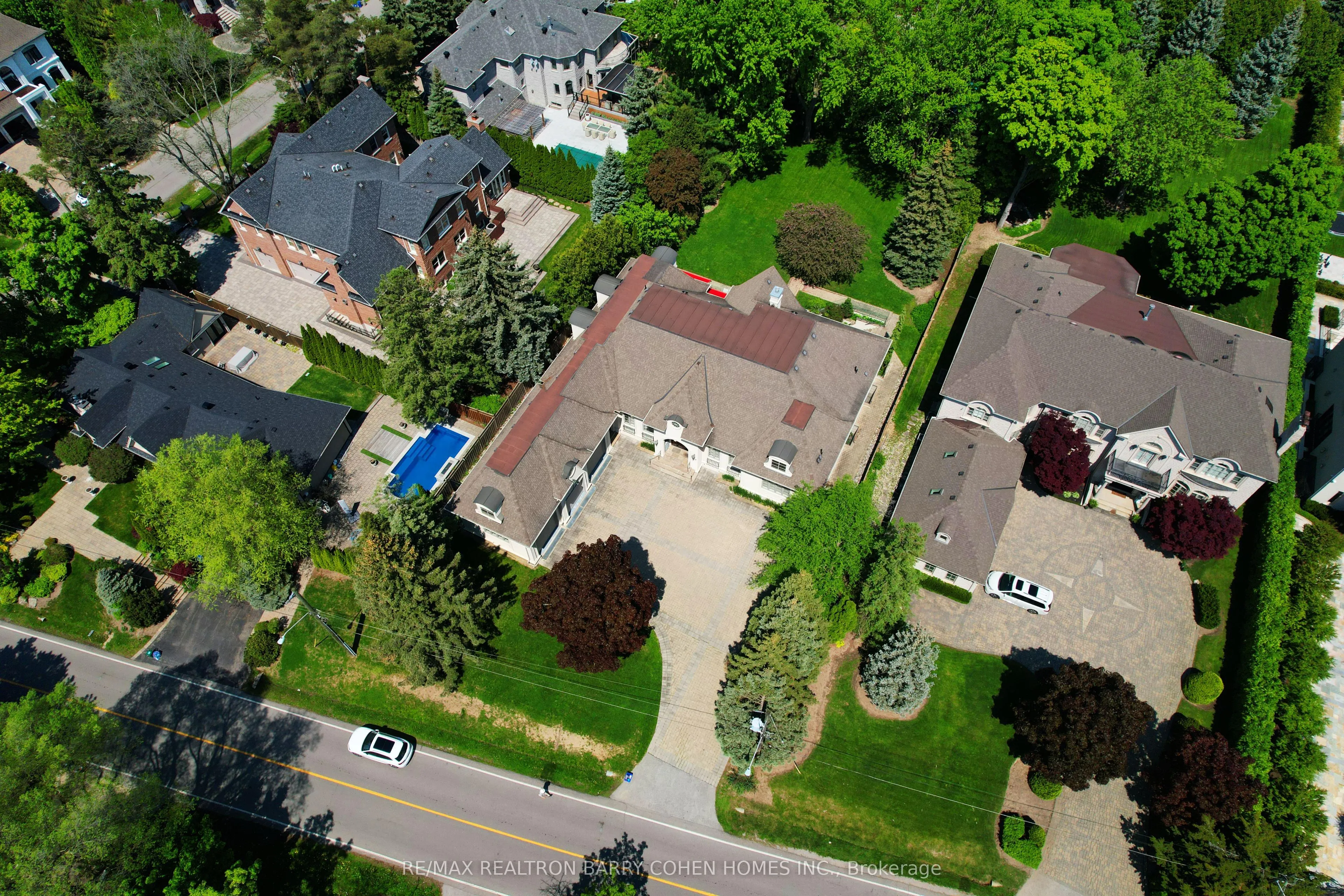 76 Thornridge Drive