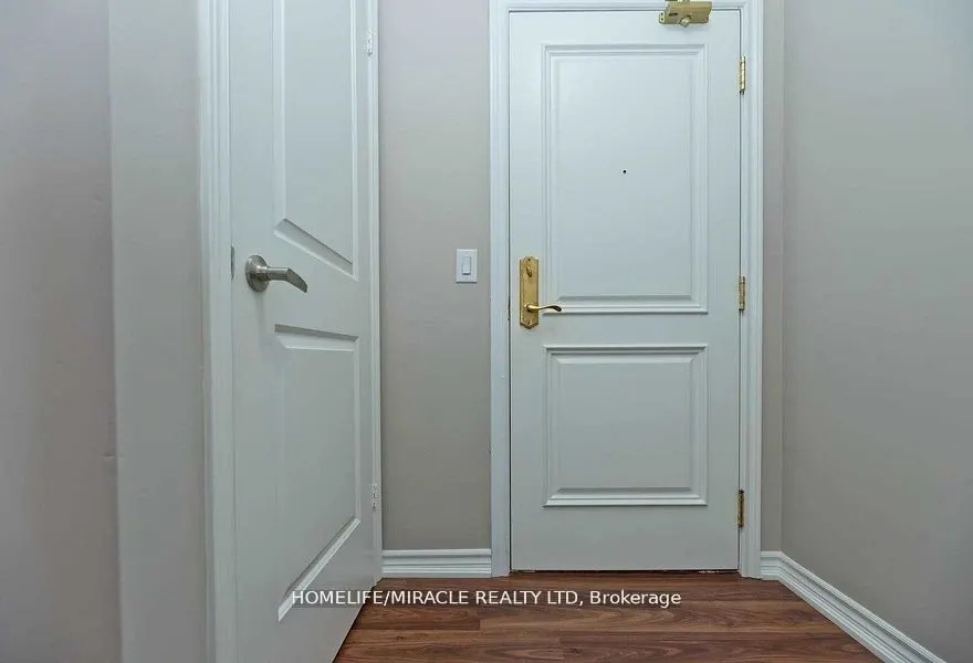 9235 Jane Street, #412