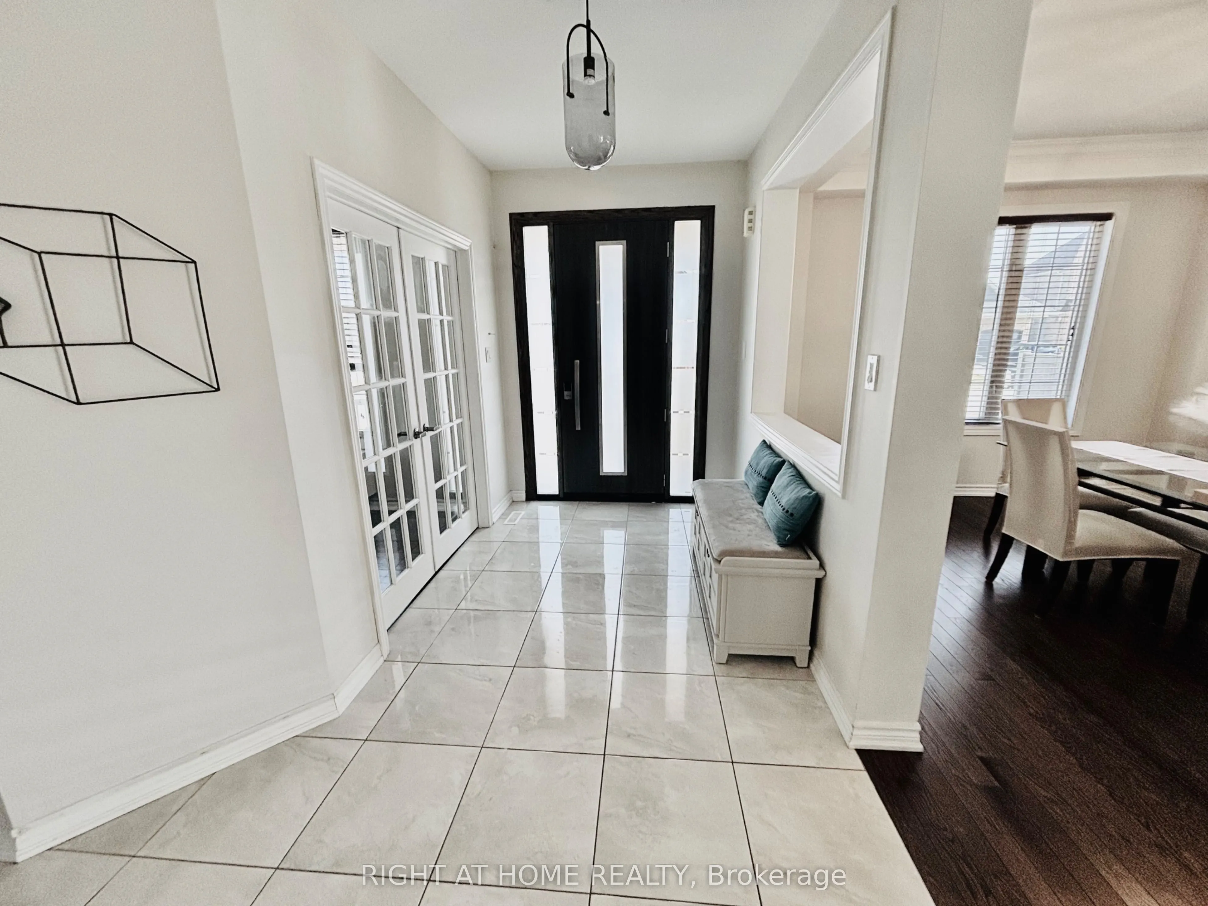 27 Roy Road