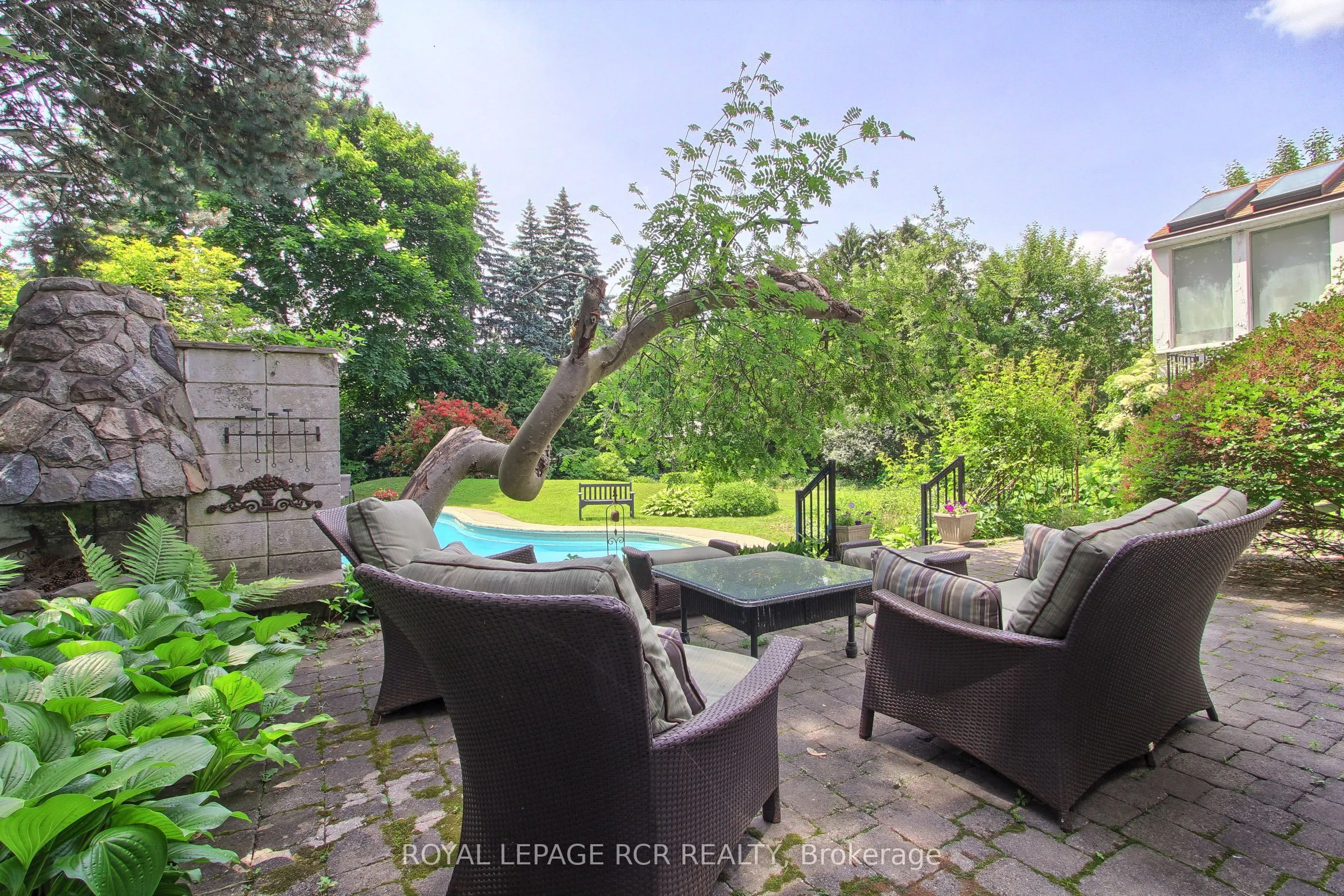 4 Thornlea Court