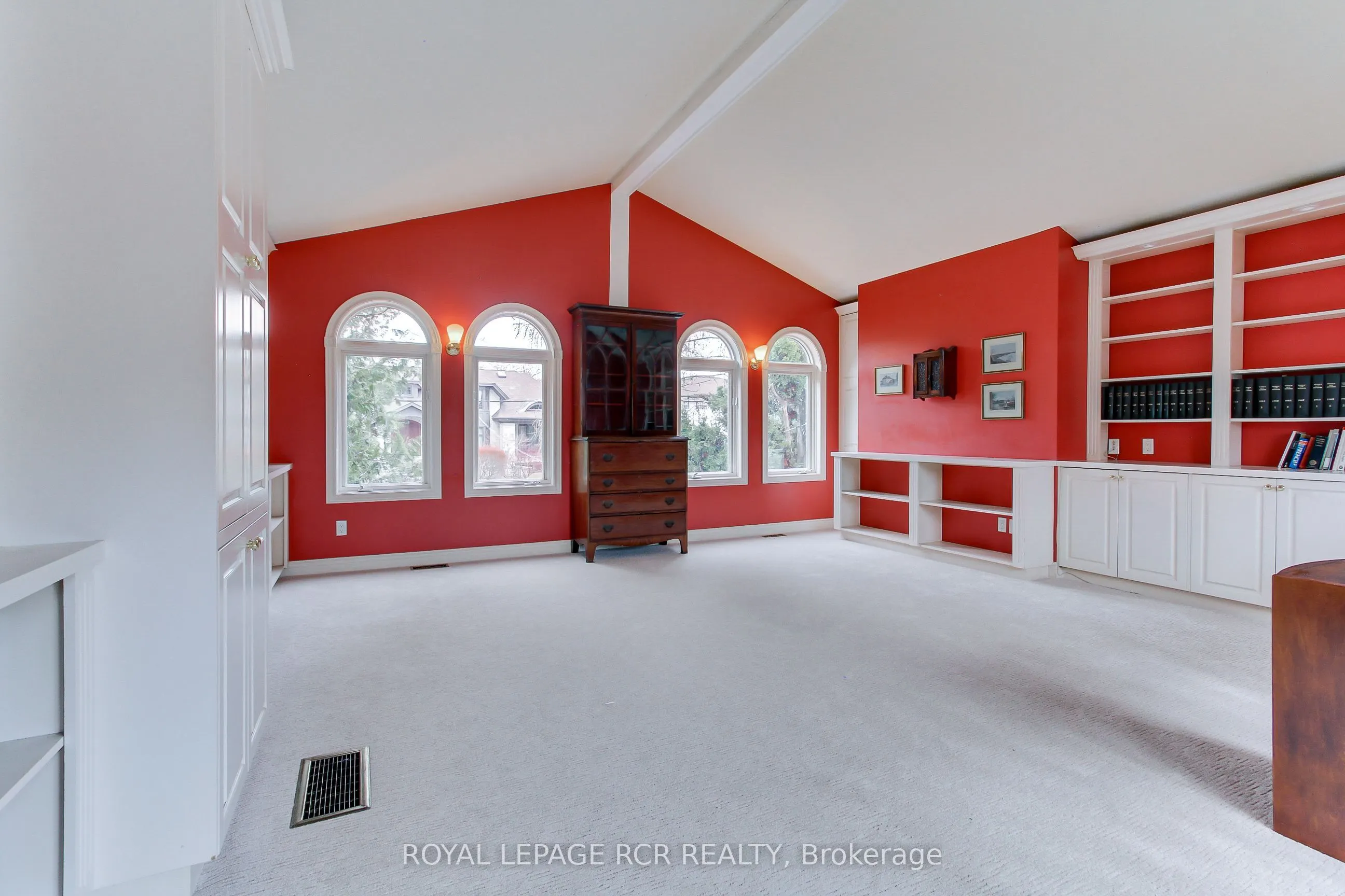 4 Thornlea Court