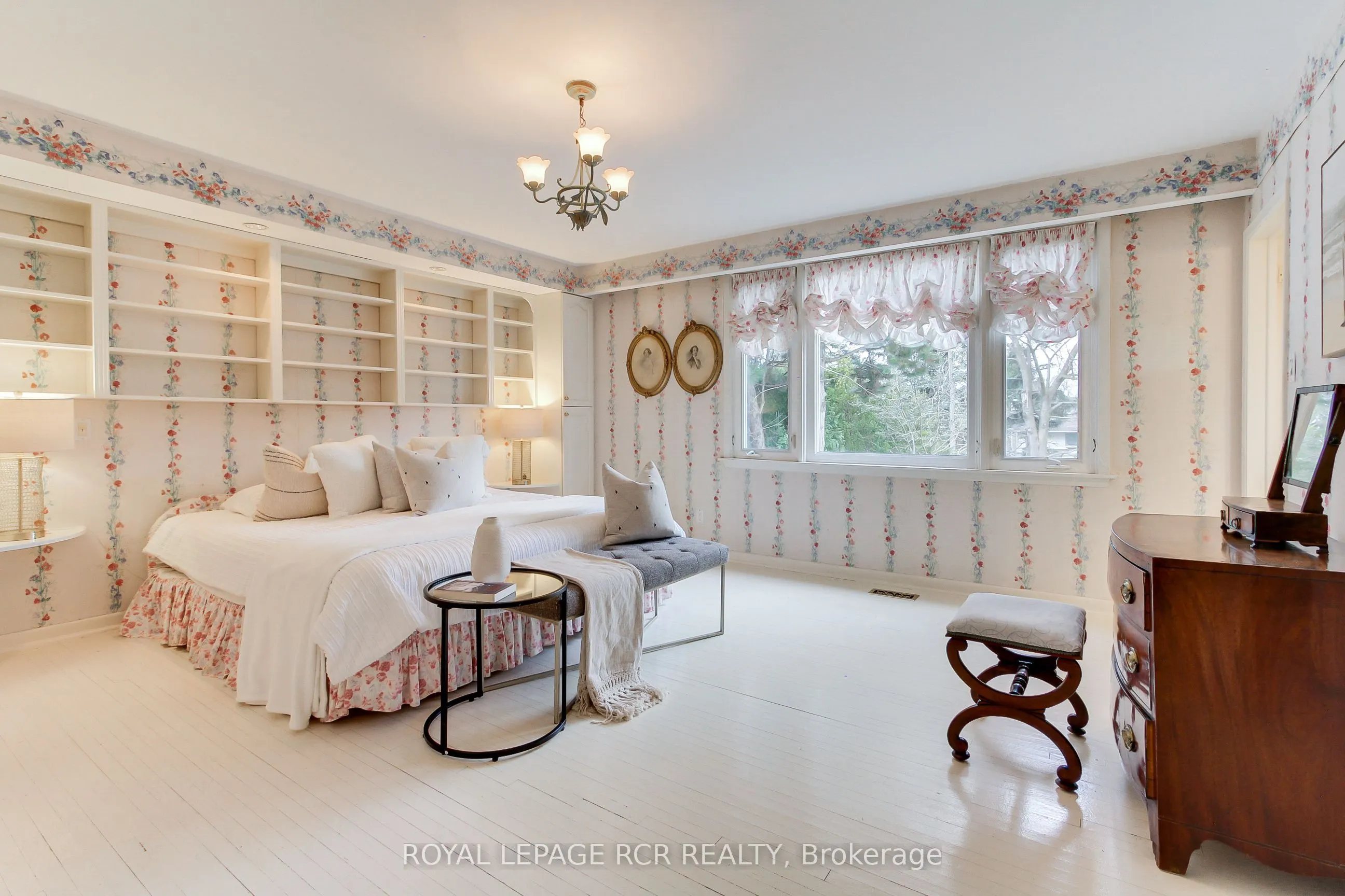 4 Thornlea Court