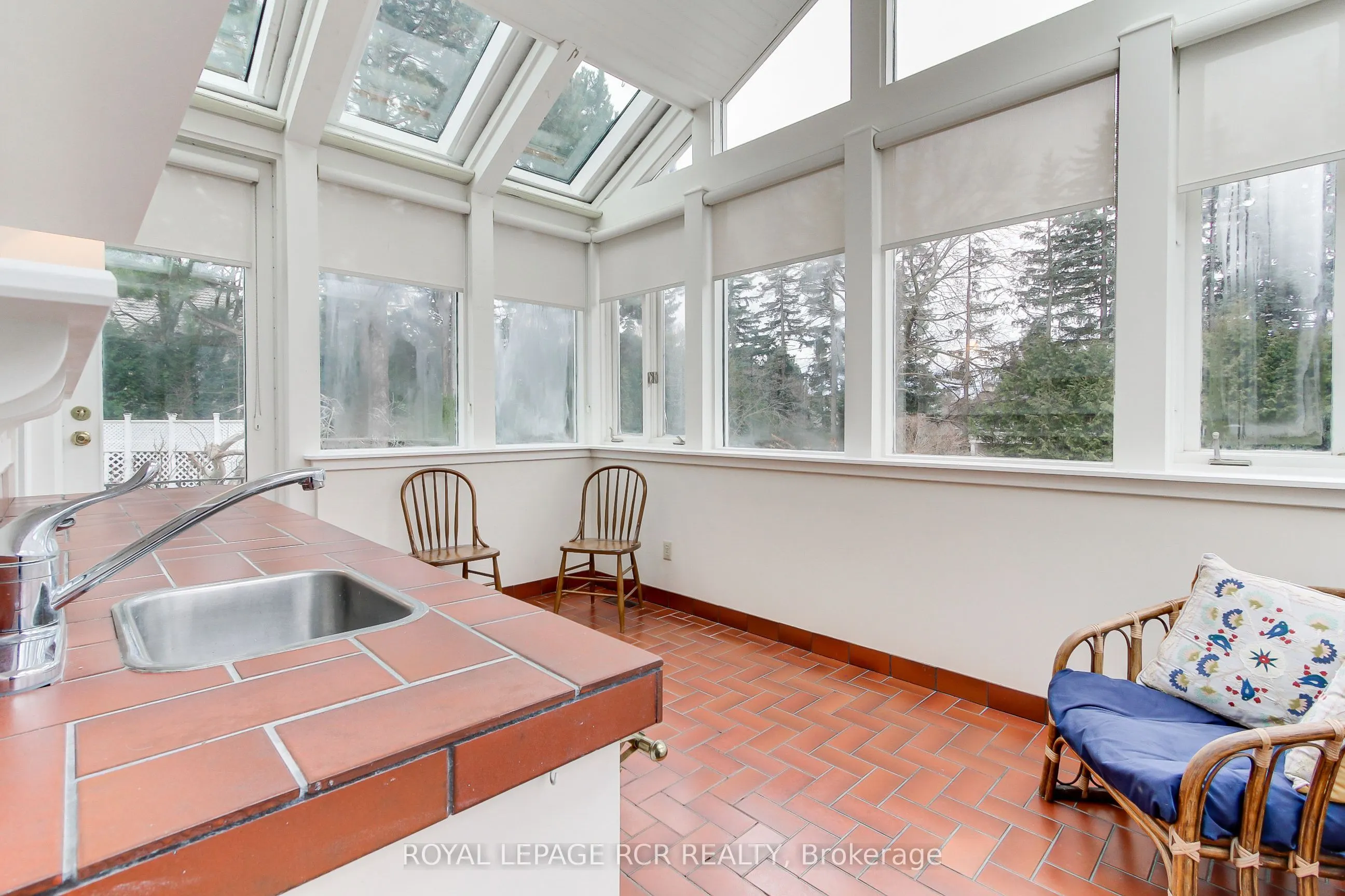 4 Thornlea Court