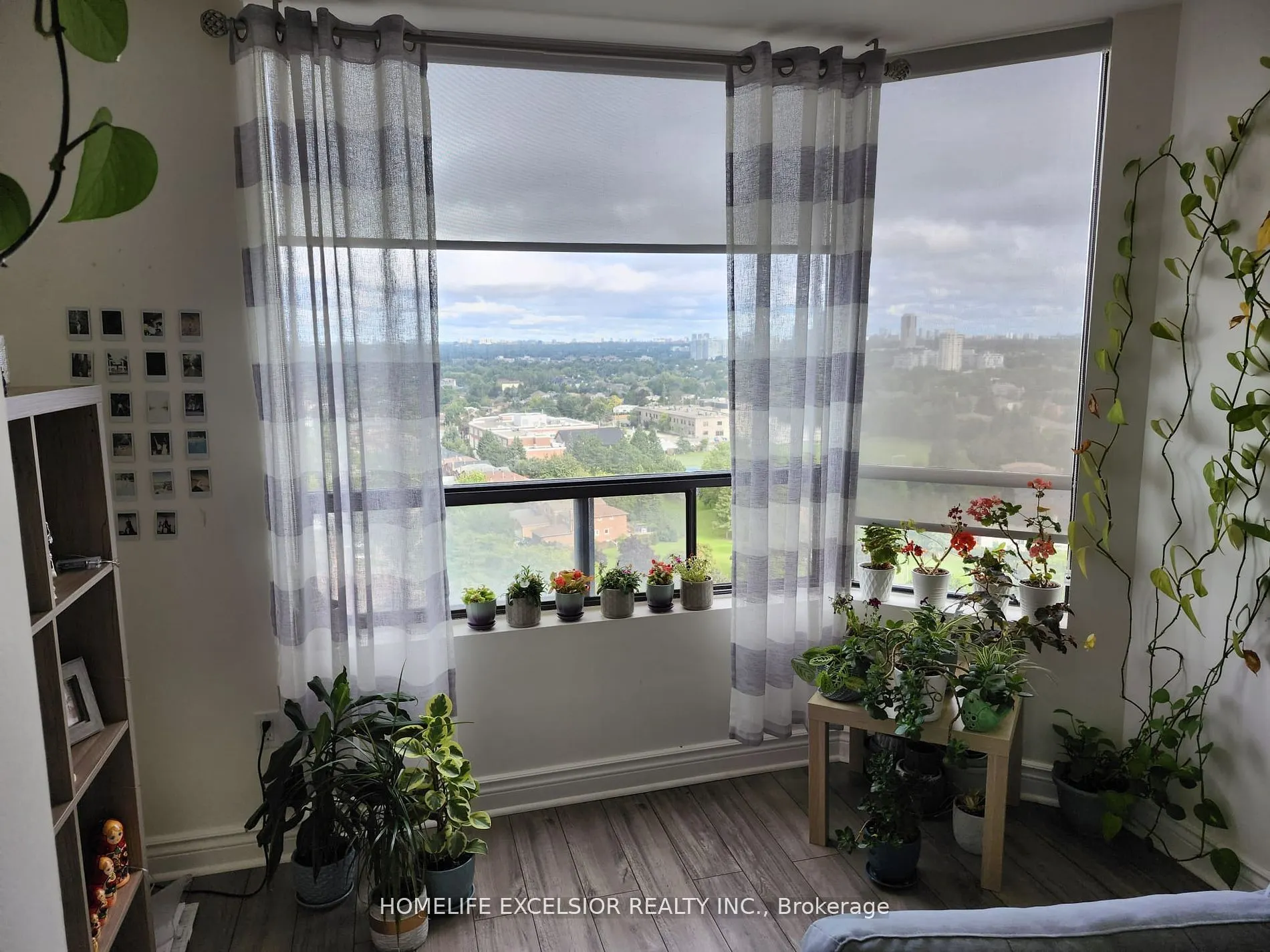7601 Bathurst Street, #1402