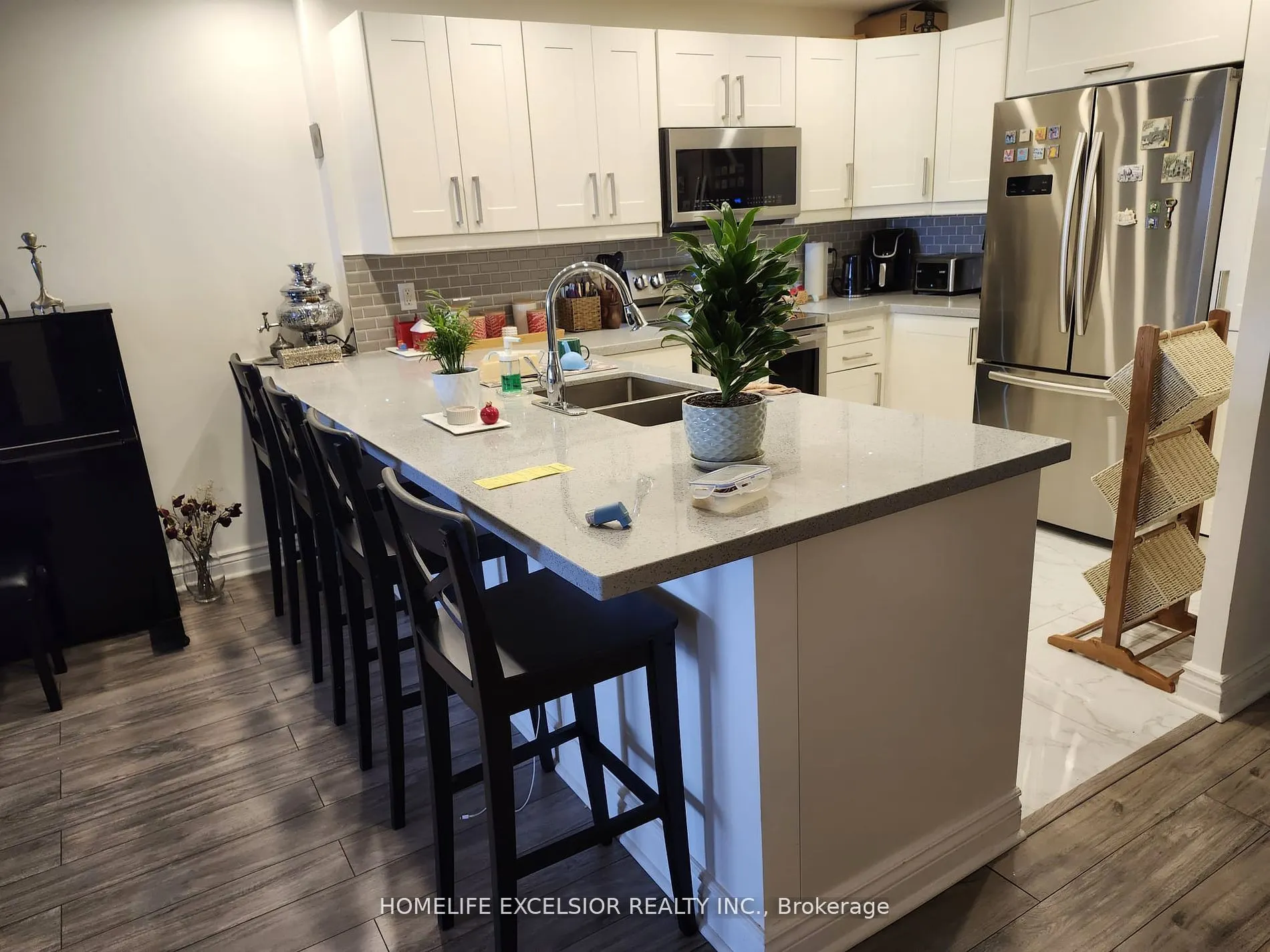 7601 Bathurst Street, #1402