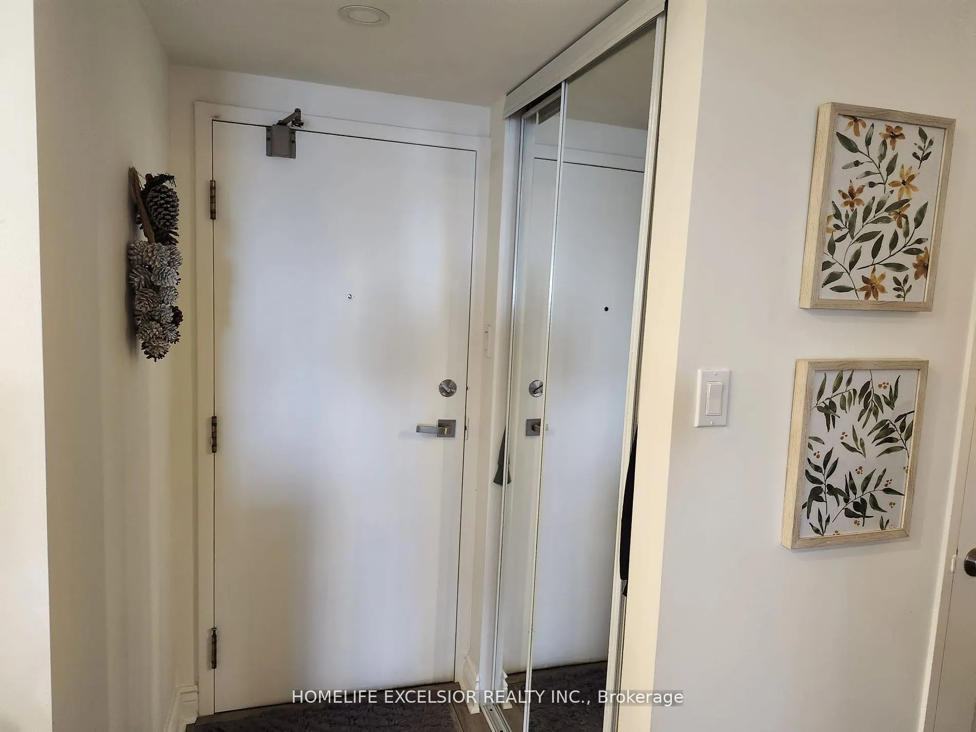 7601 Bathurst Street, #1402