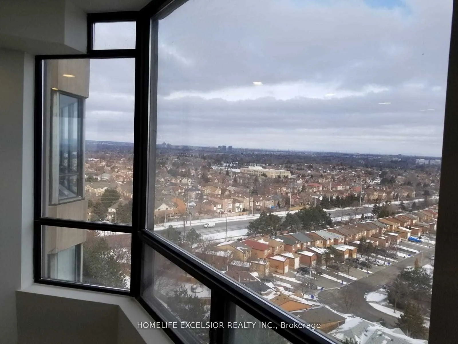 7601 Bathurst Street, #1402