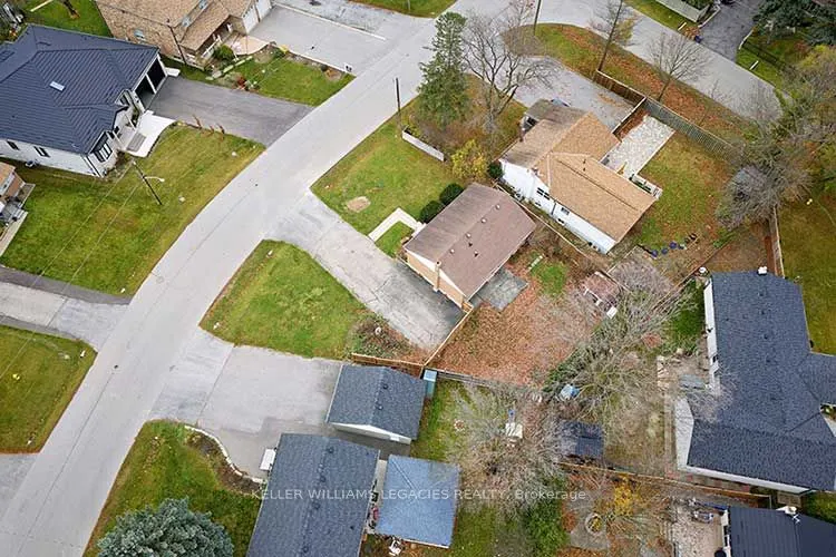41-B Hurricane Avenue