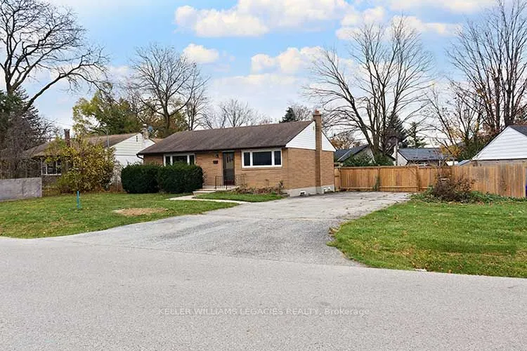 41-B Hurricane Avenue