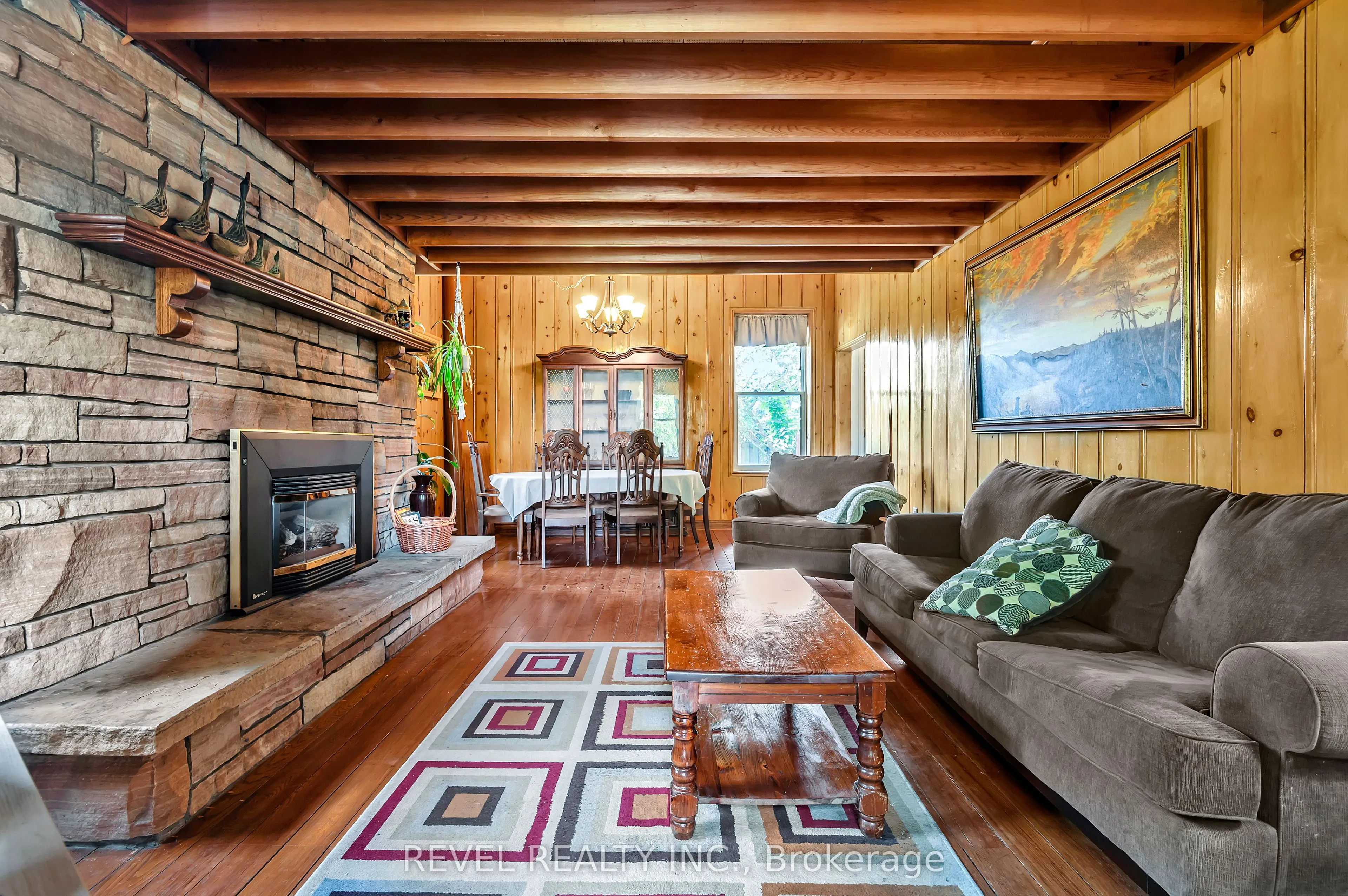 351 Hedge Road