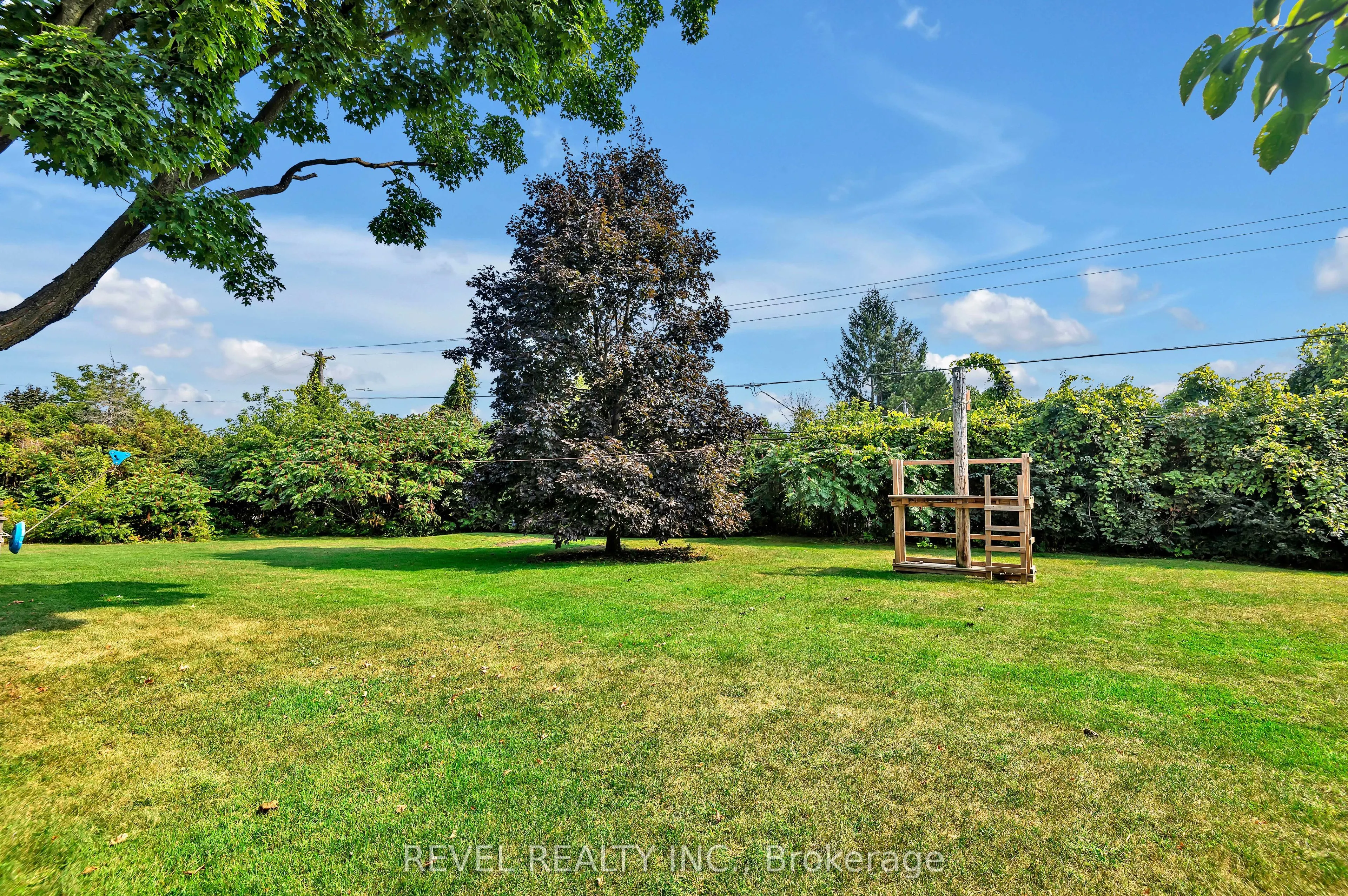 351 Hedge Road