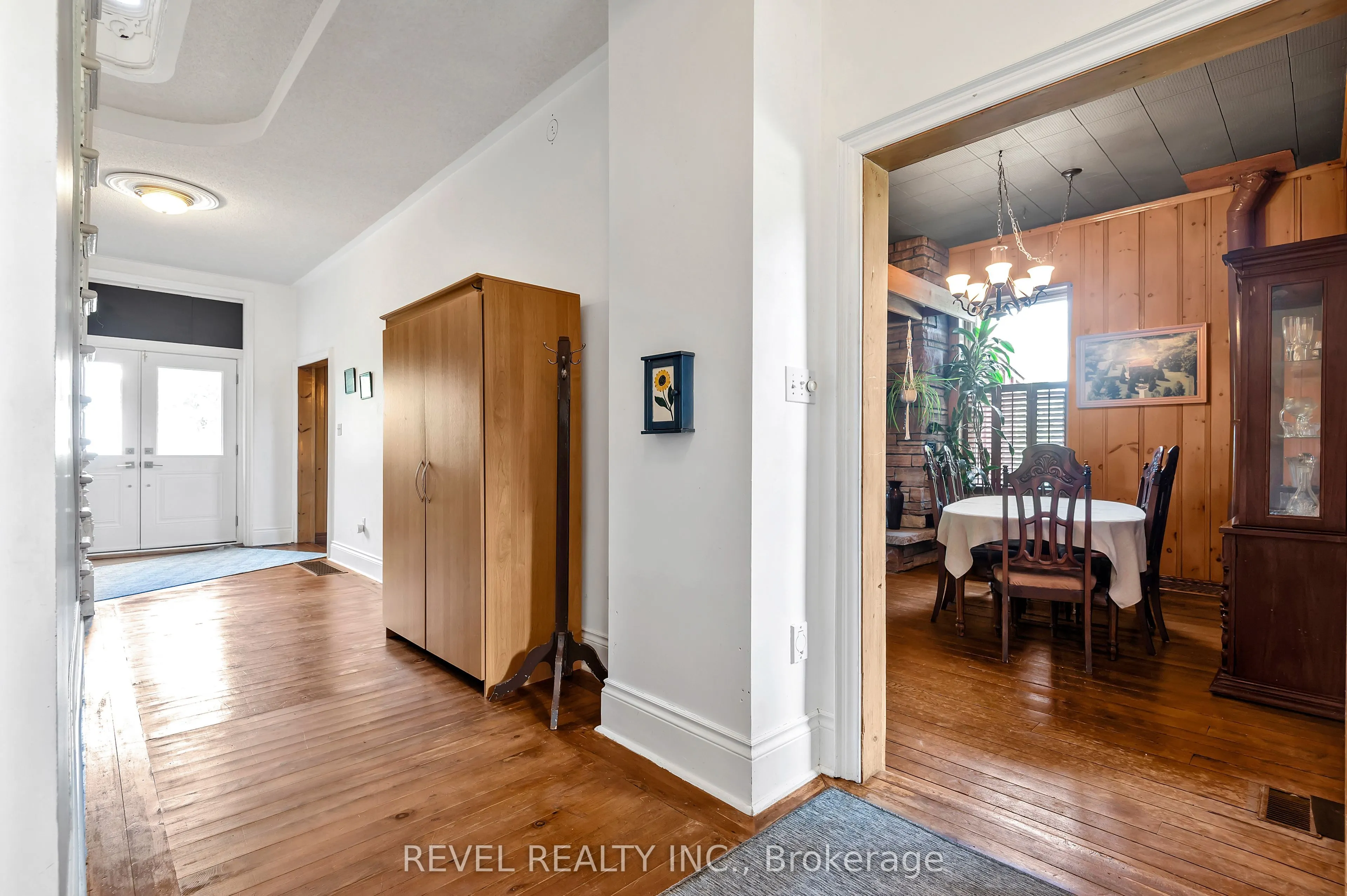 351 Hedge Road
