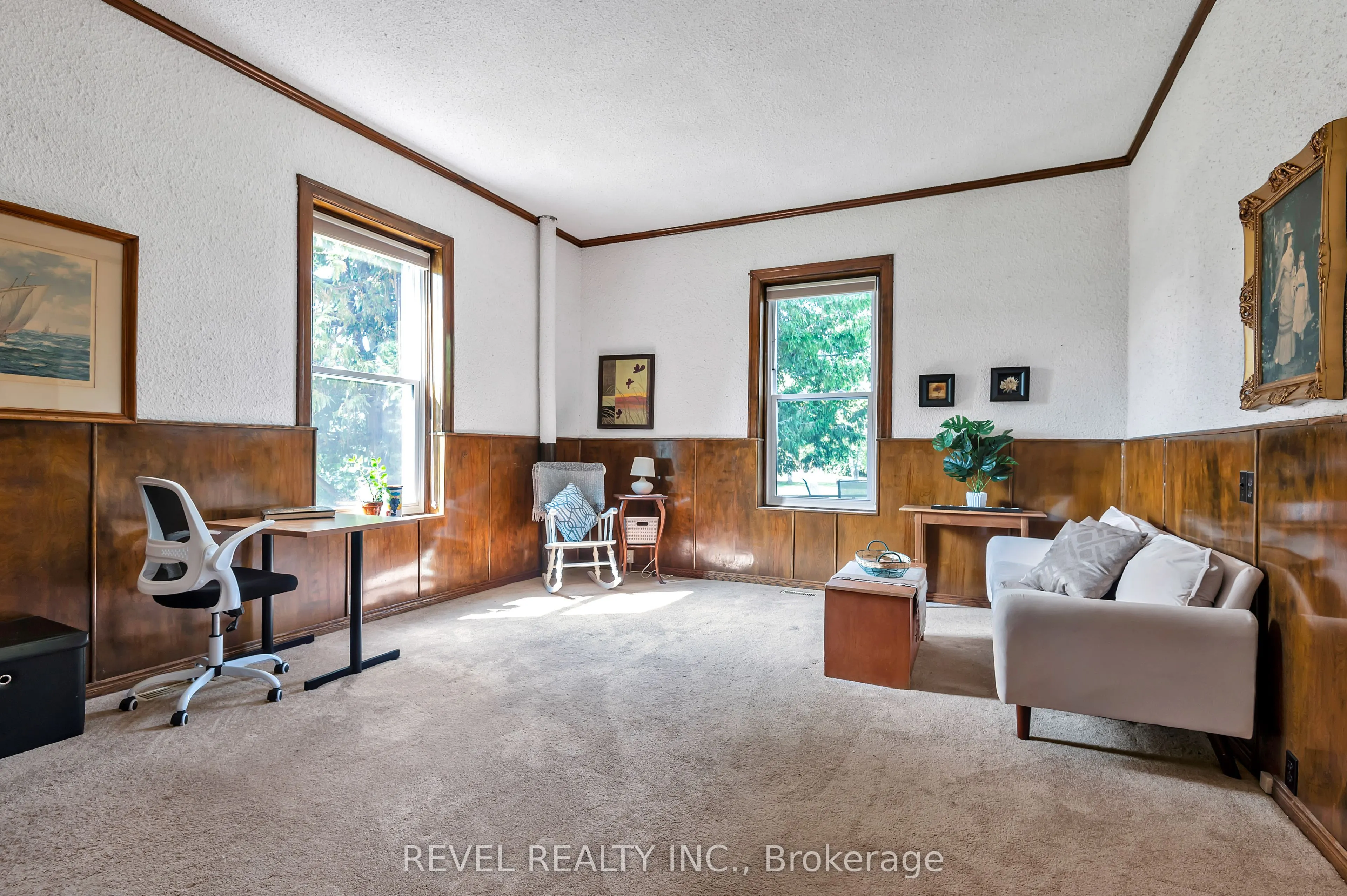 351 Hedge Road