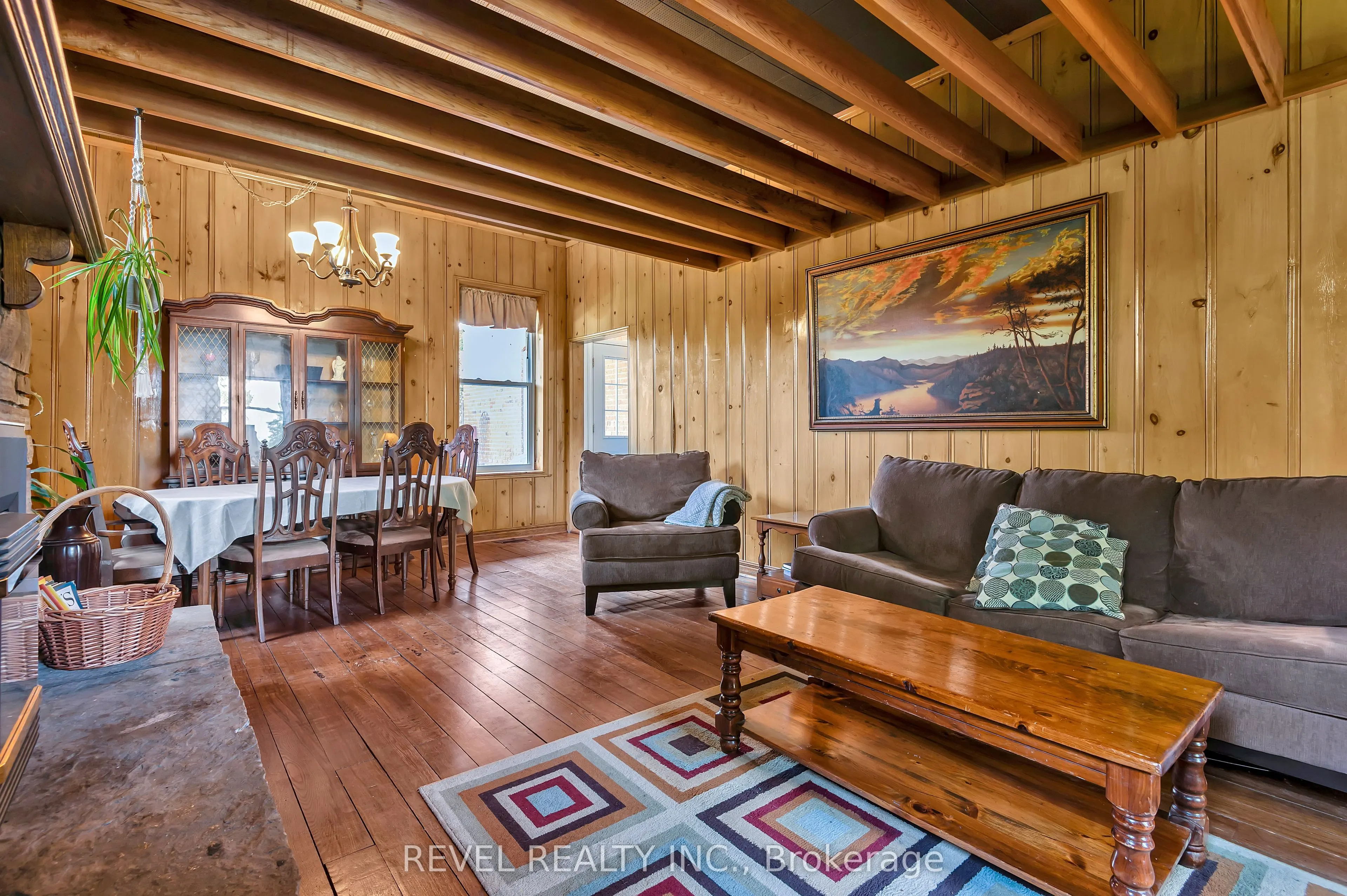 351 Hedge Road