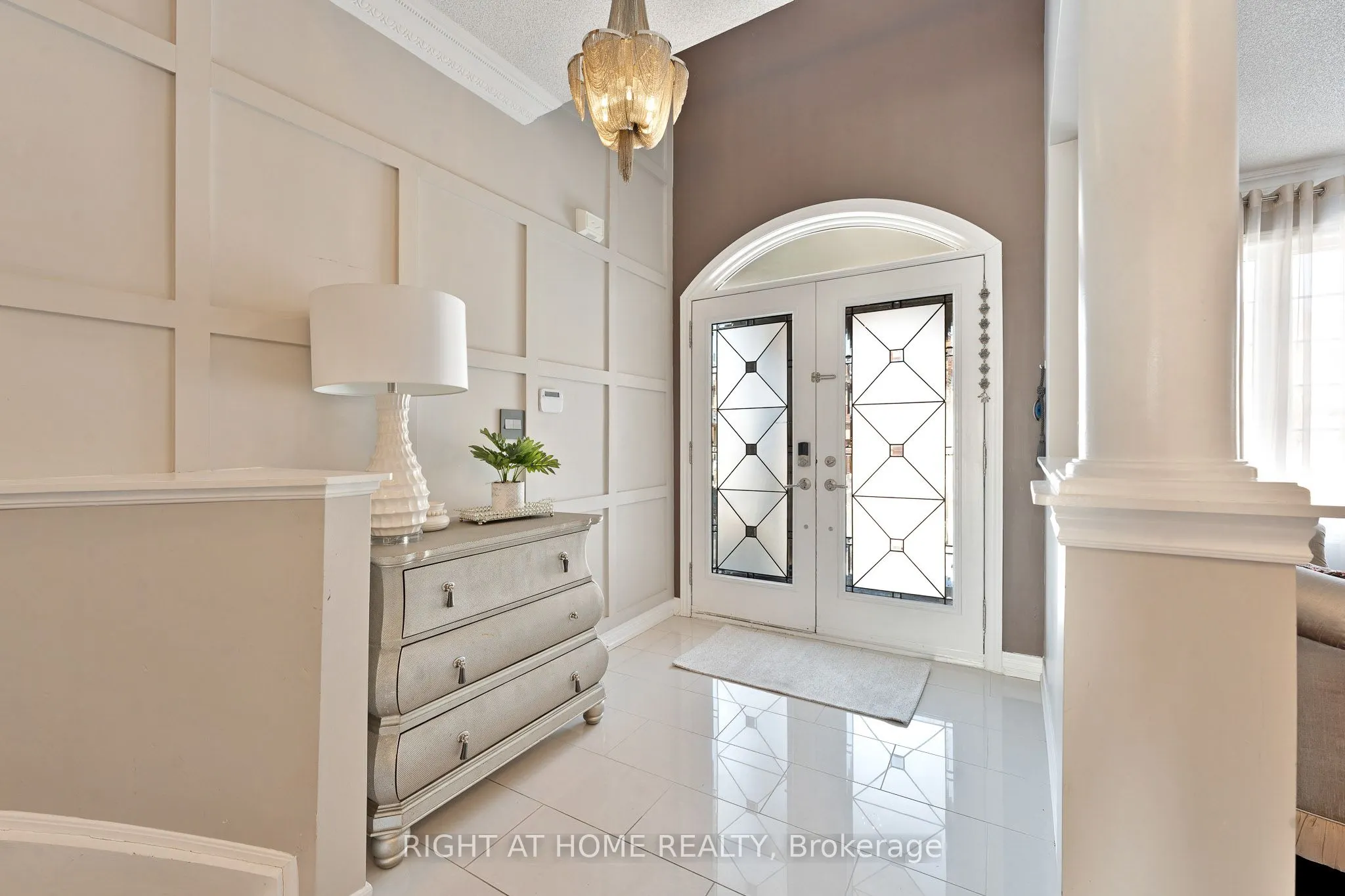 37 Newbridge Avenue