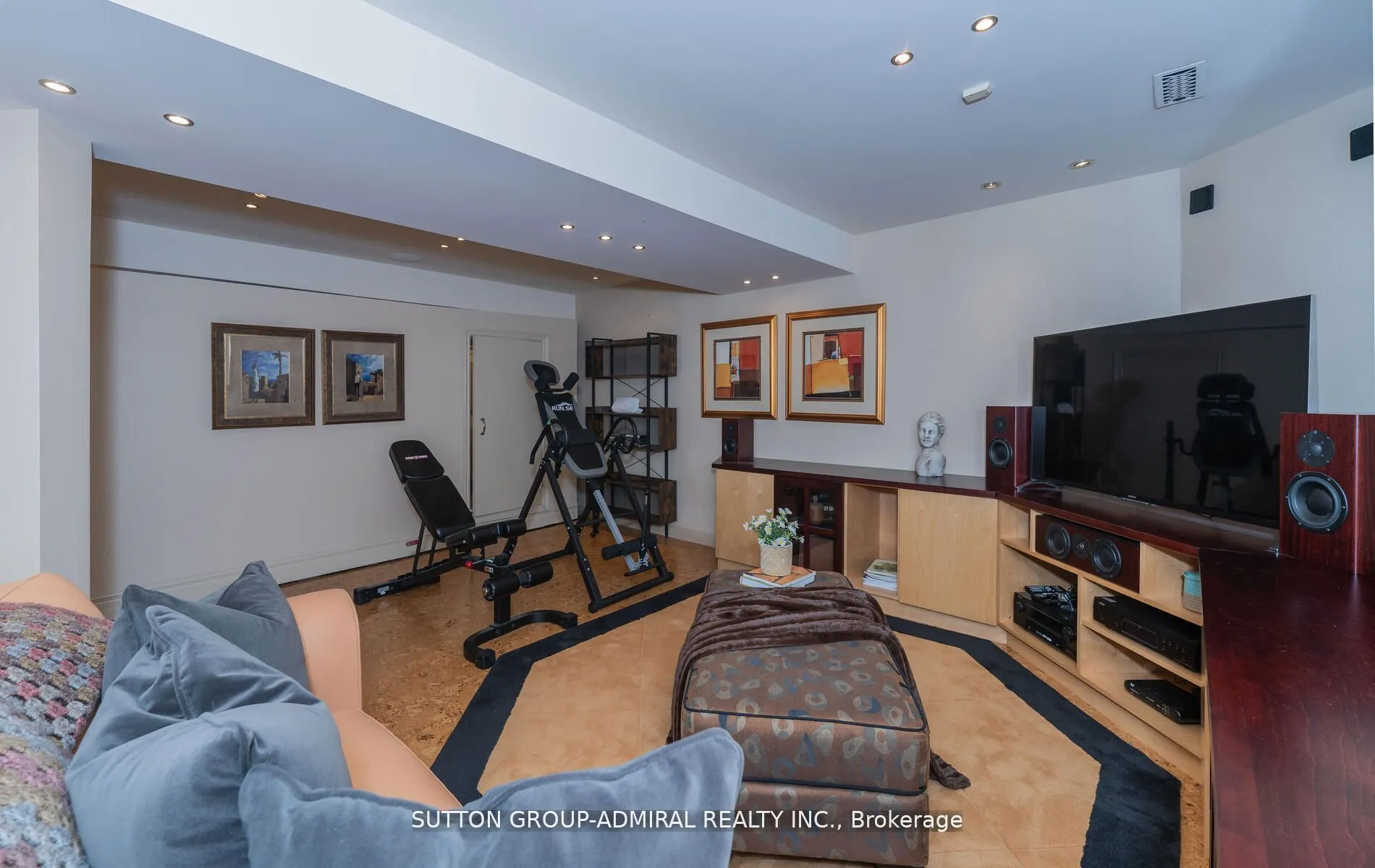 473 HIGHCLIFFE Drive