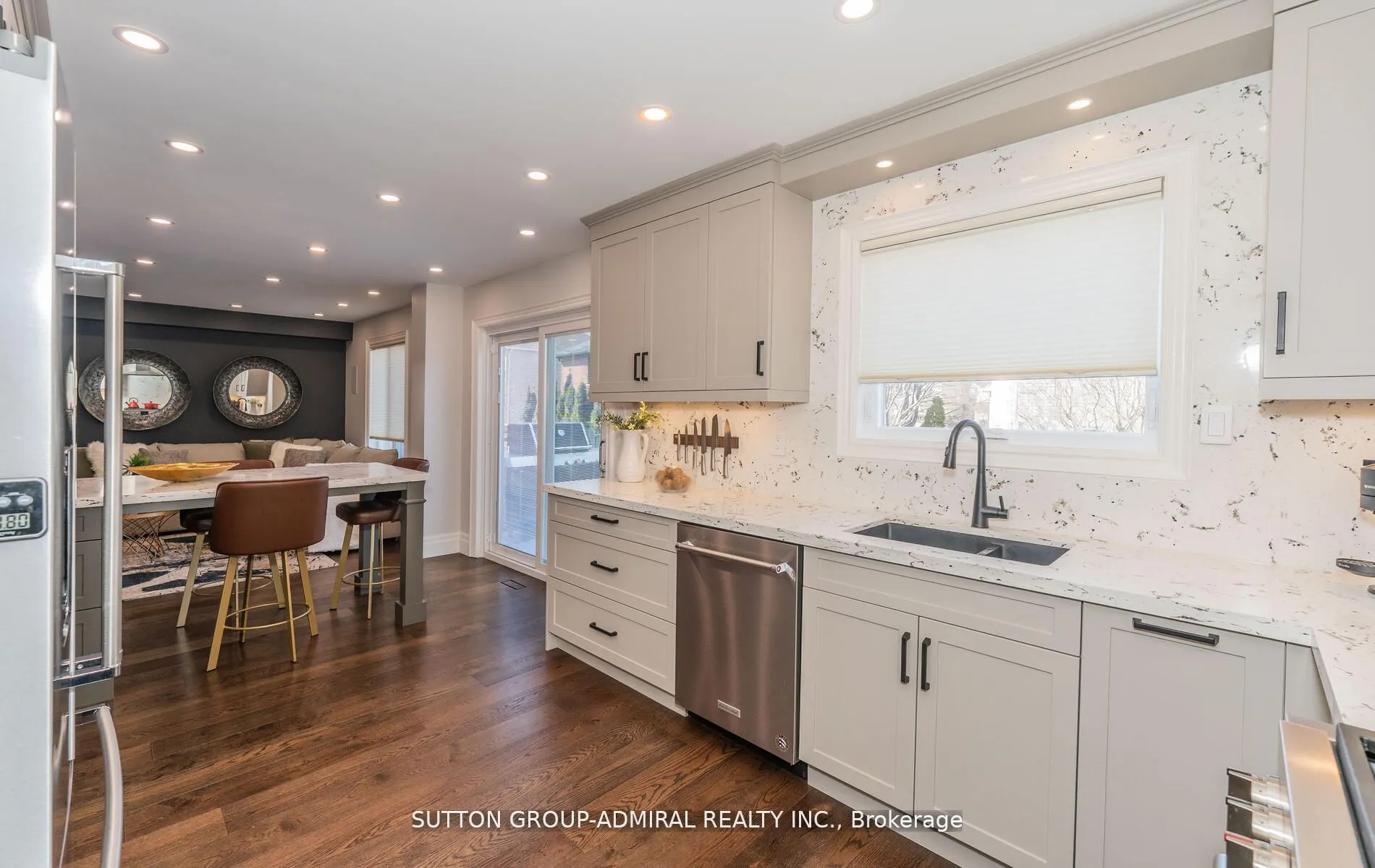 473 HIGHCLIFFE Drive