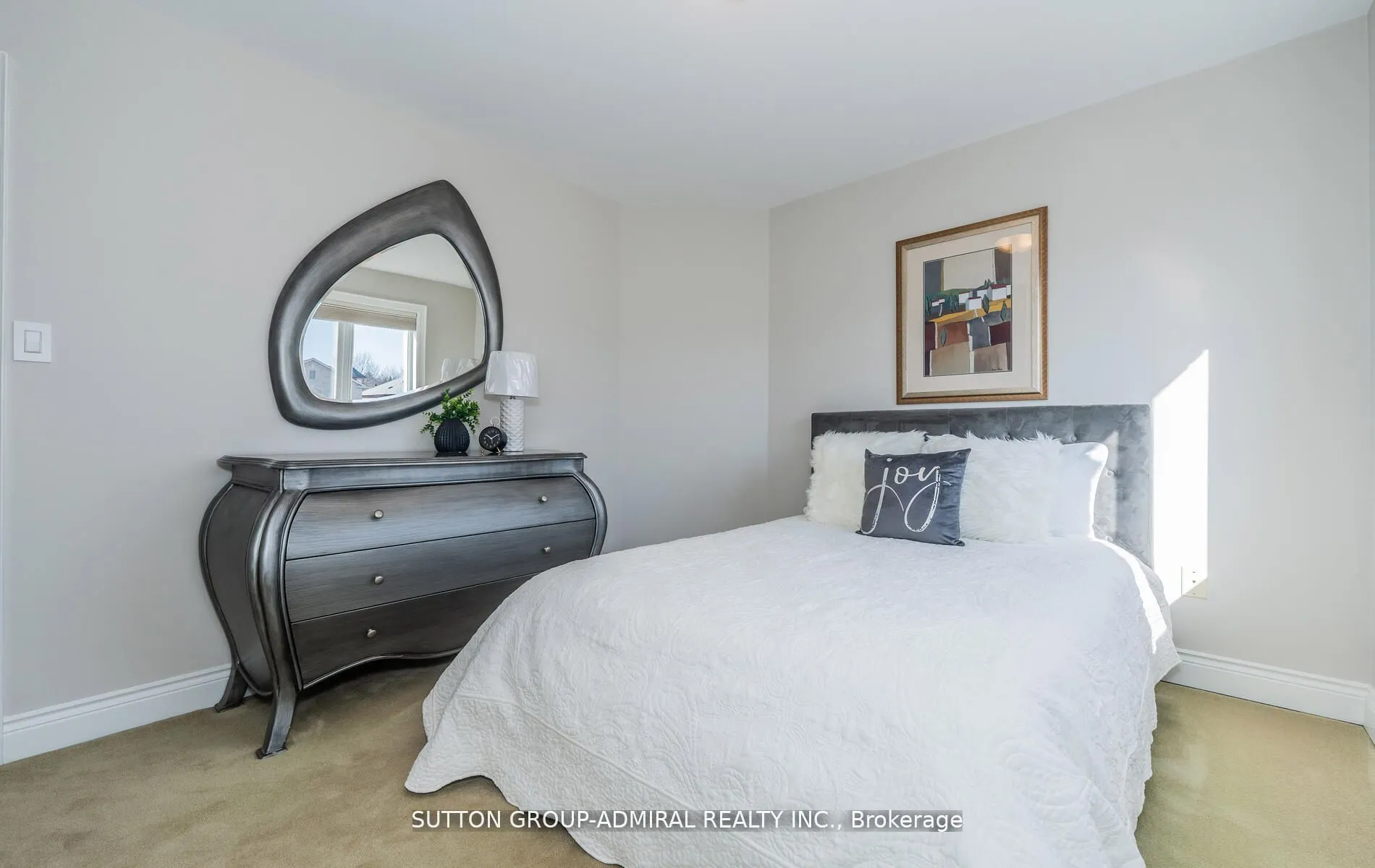 473 HIGHCLIFFE Drive