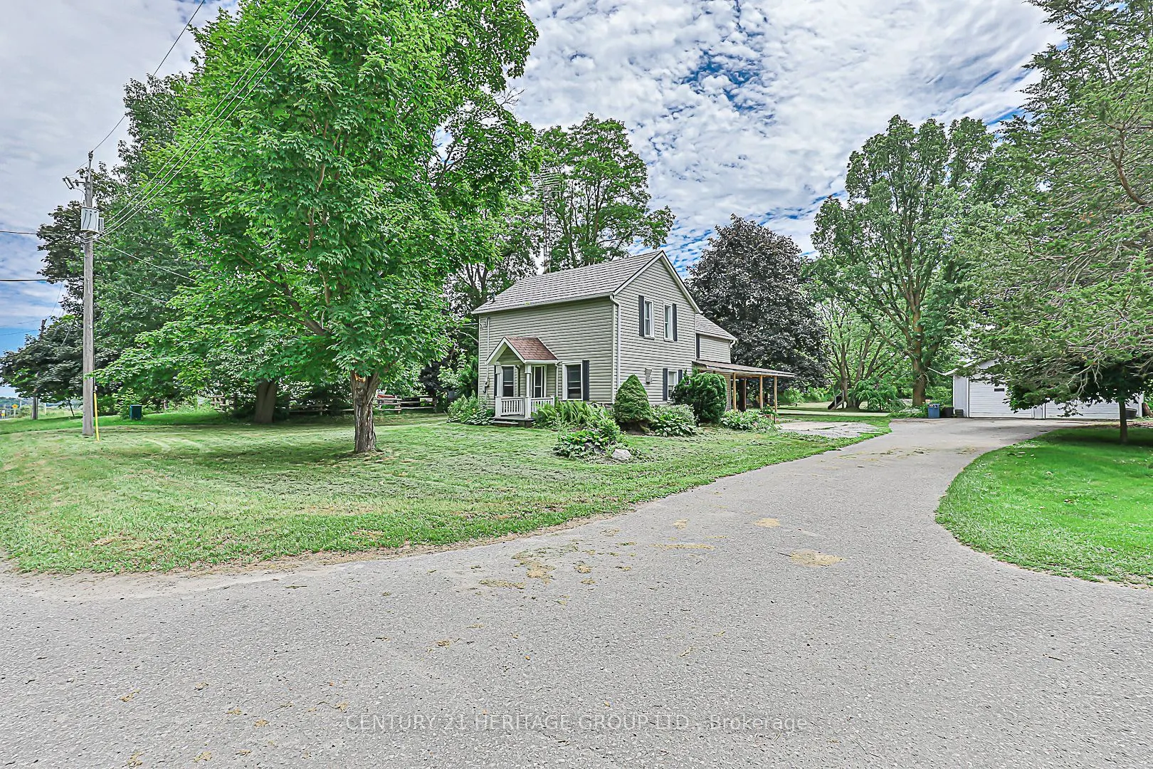 4533 Mount Albert Road