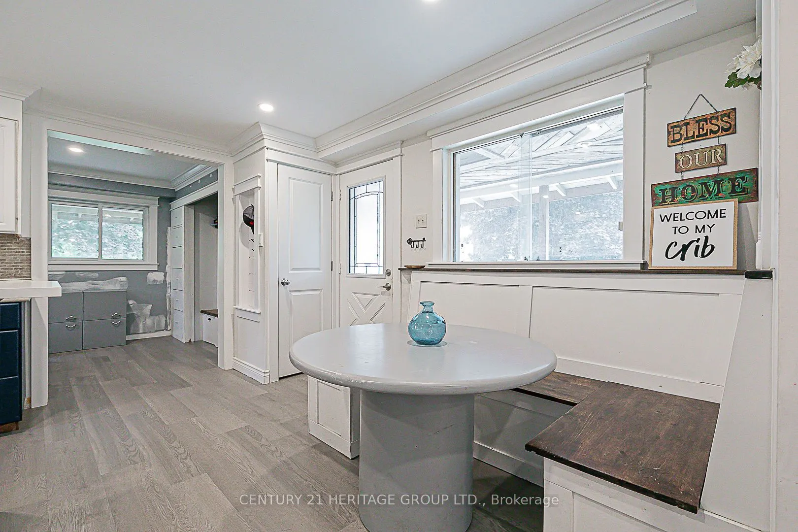 4533 Mount Albert Road