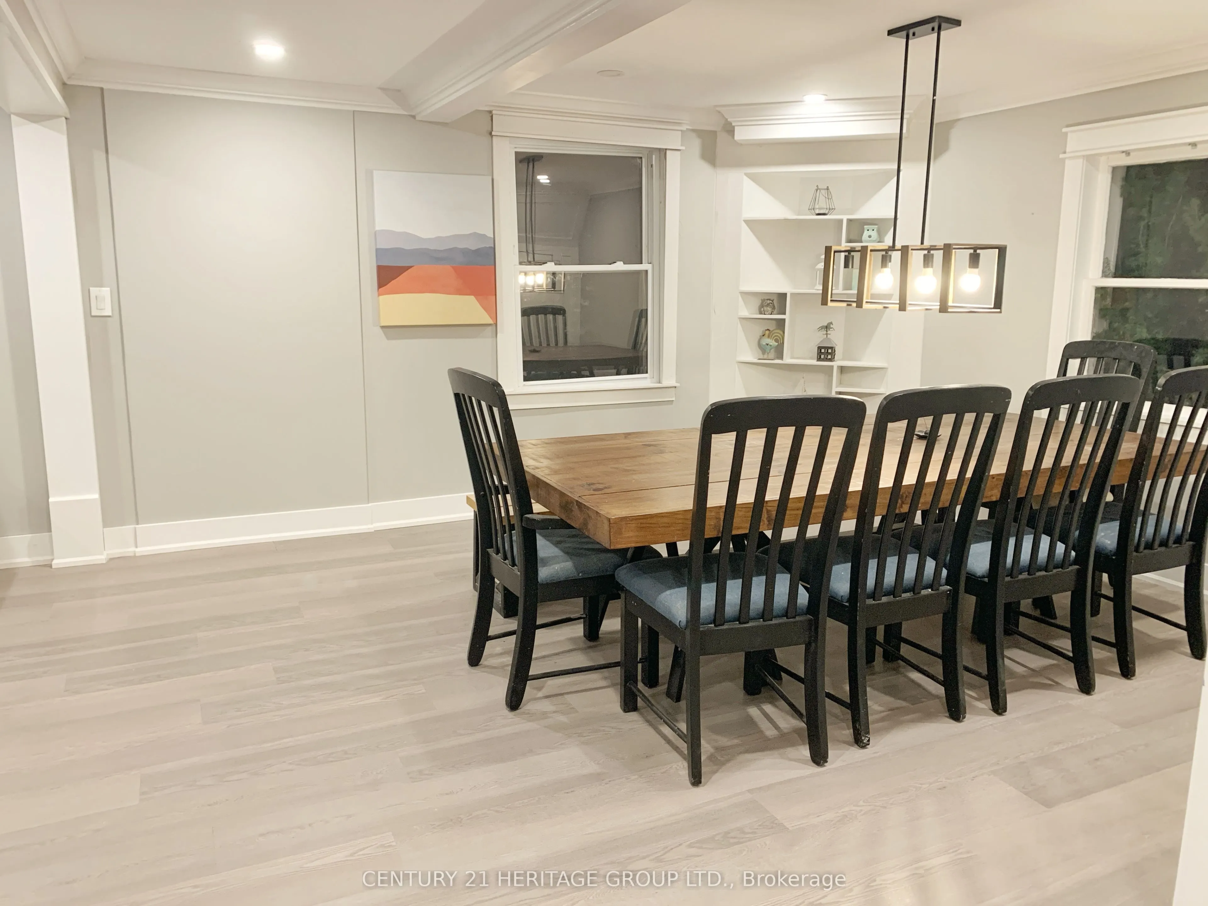 4533 Mount Albert Road