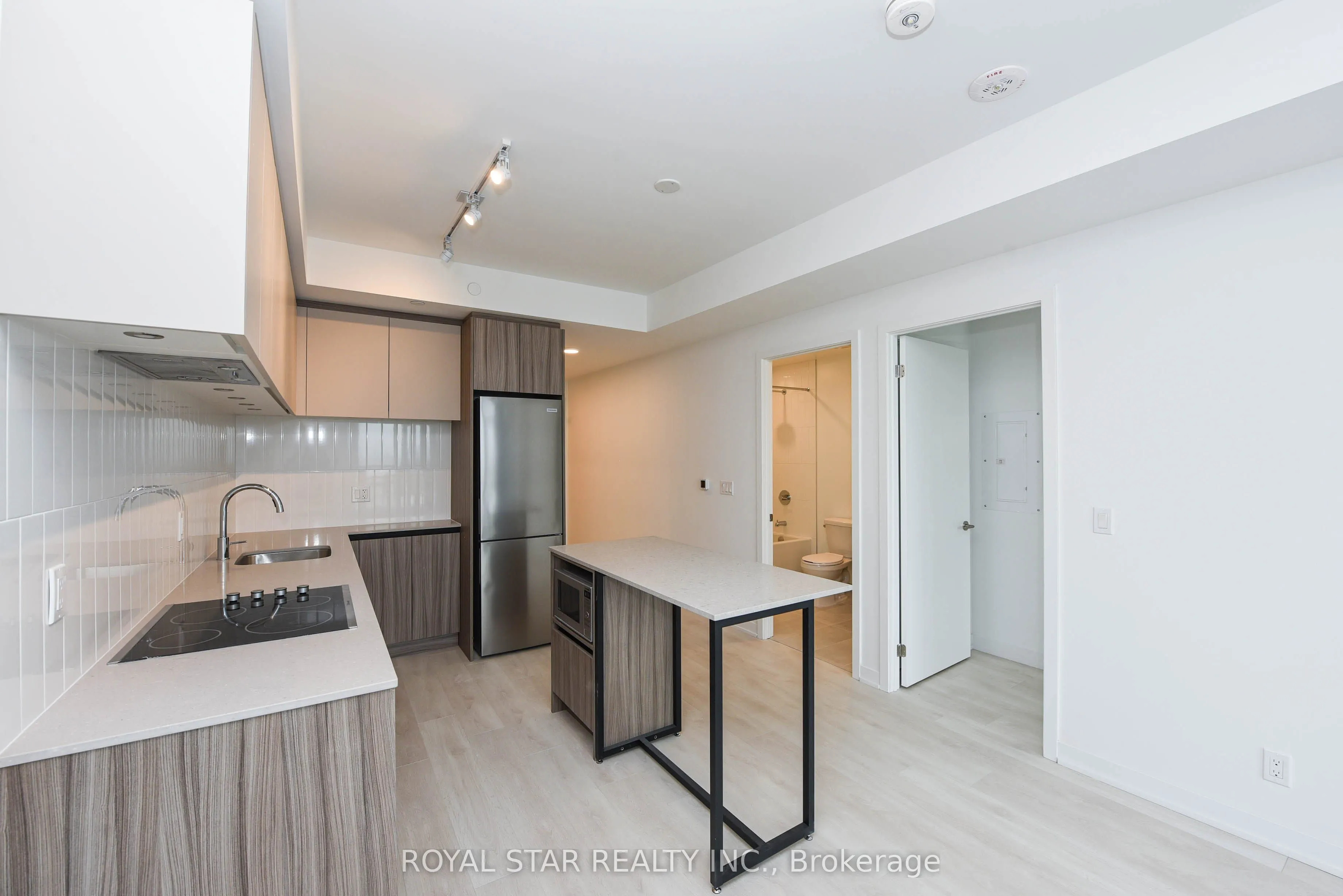7950 Bathurst Street, #1502