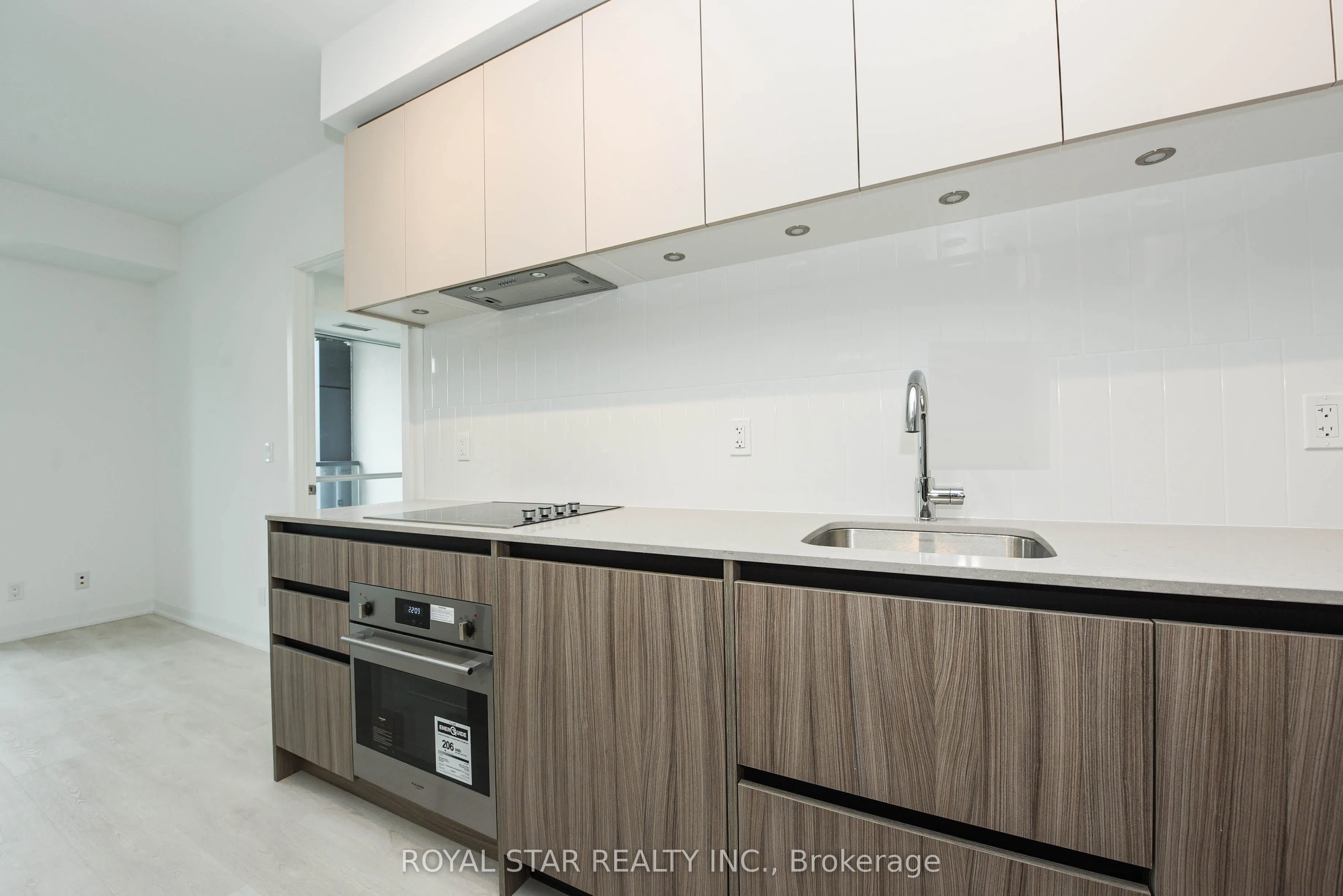 7950 Bathurst Street, #1502