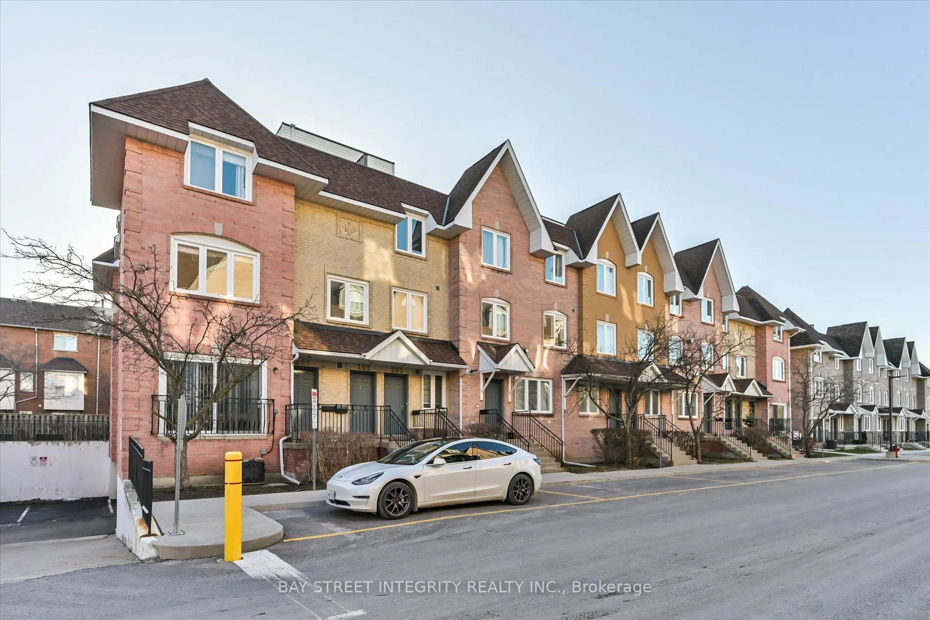 75 Weldrick Road E, #217
