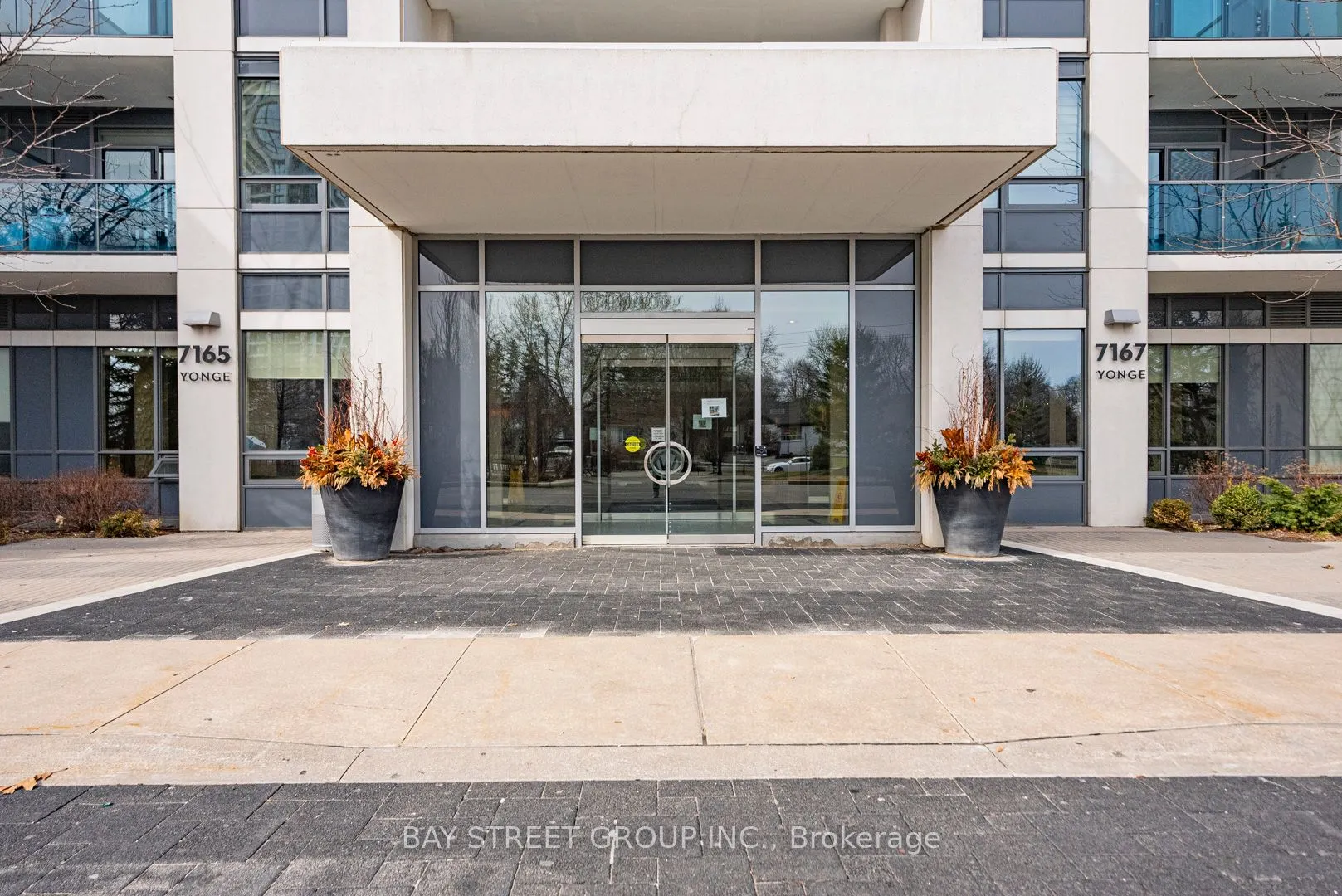 7167 Yonge Street #718